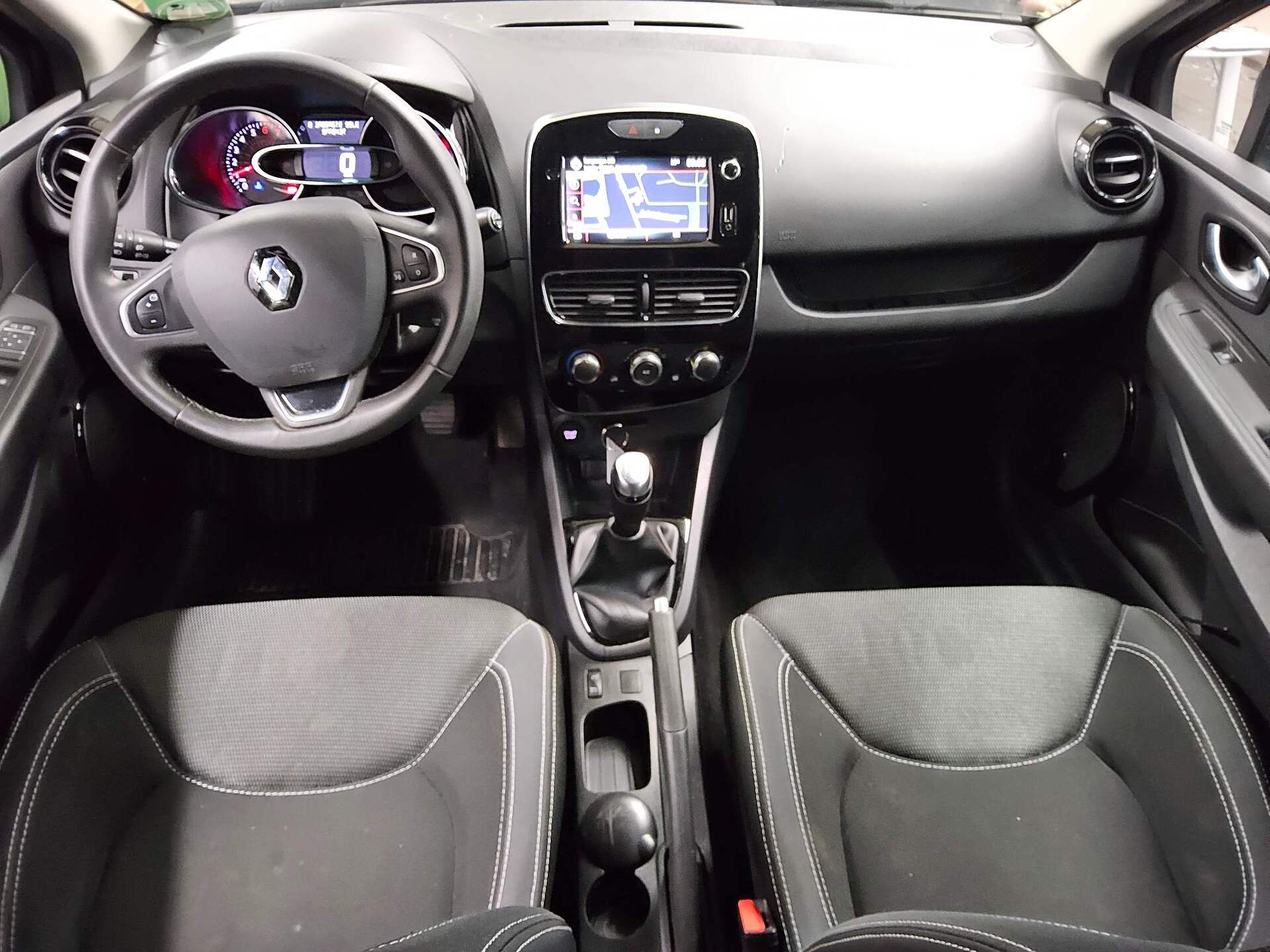 Renault Clio Grandtour 0.9 TCe Navi PDC Shz BT Tempomat 5