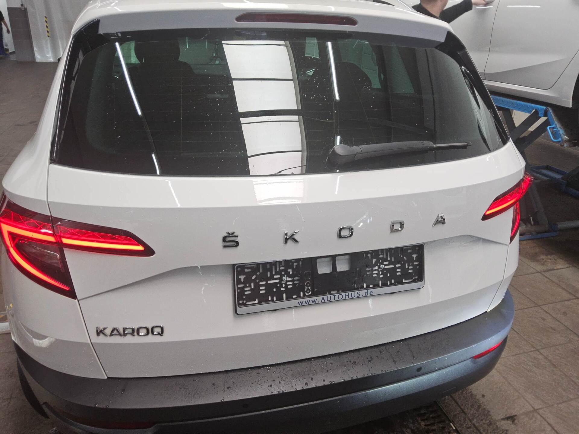 Skoda Karoq 2.0 TDI Style Navi AHK LED ACC 10
