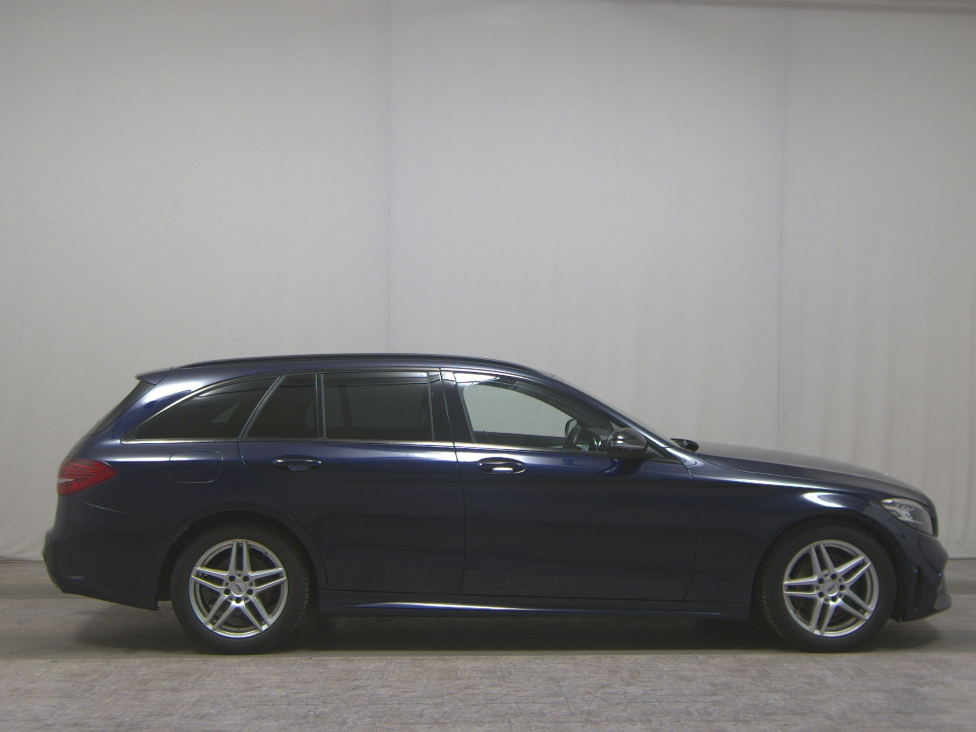 Mercedes-Benz C 220 T d AMG-Line Night Navi Widescreen LED AHK