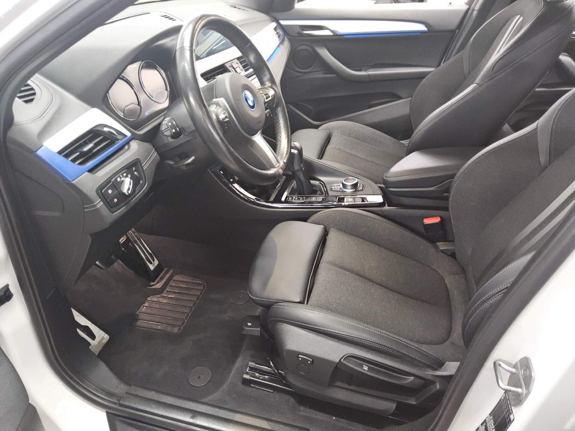 BMW X2 xDrive25e M-Sport Navi LED RfK 8