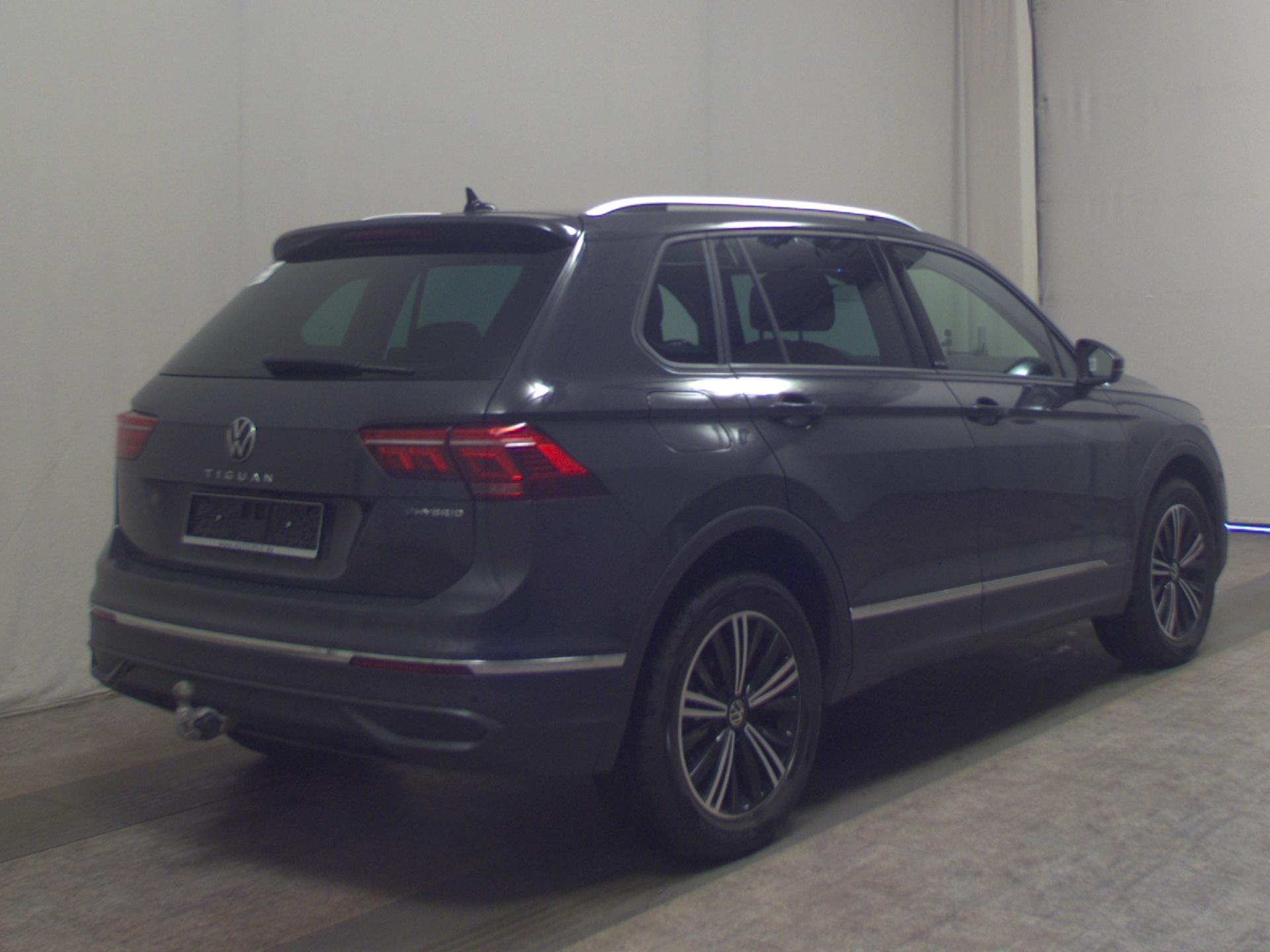 Volkswagen Tiguan 1.4 TSI eHybrid Active Navi LED AID RfK 4