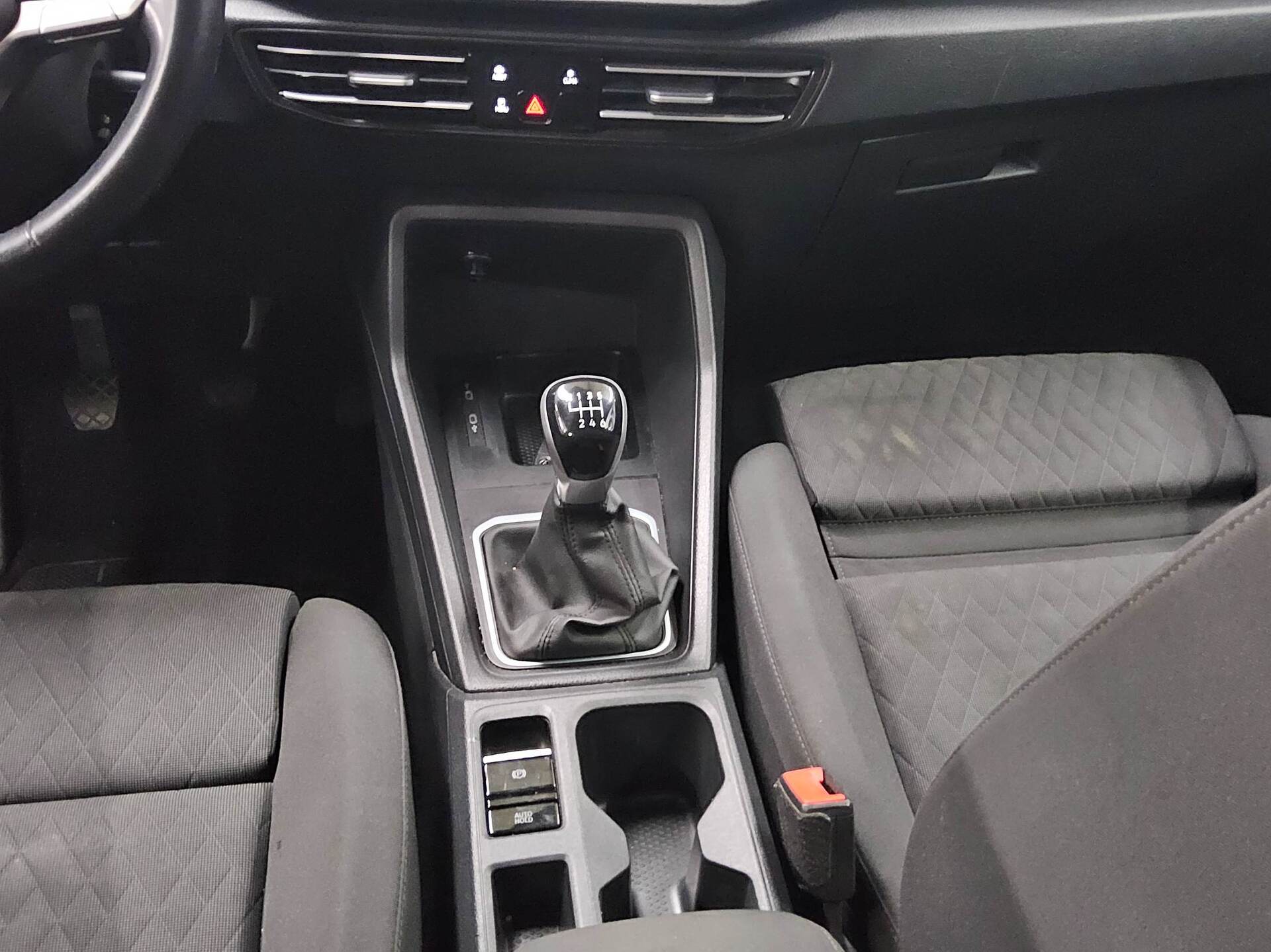 Volkswagen Caddy Maxi 2.0 TDI Life Navi LED ACC Shz PDC 6