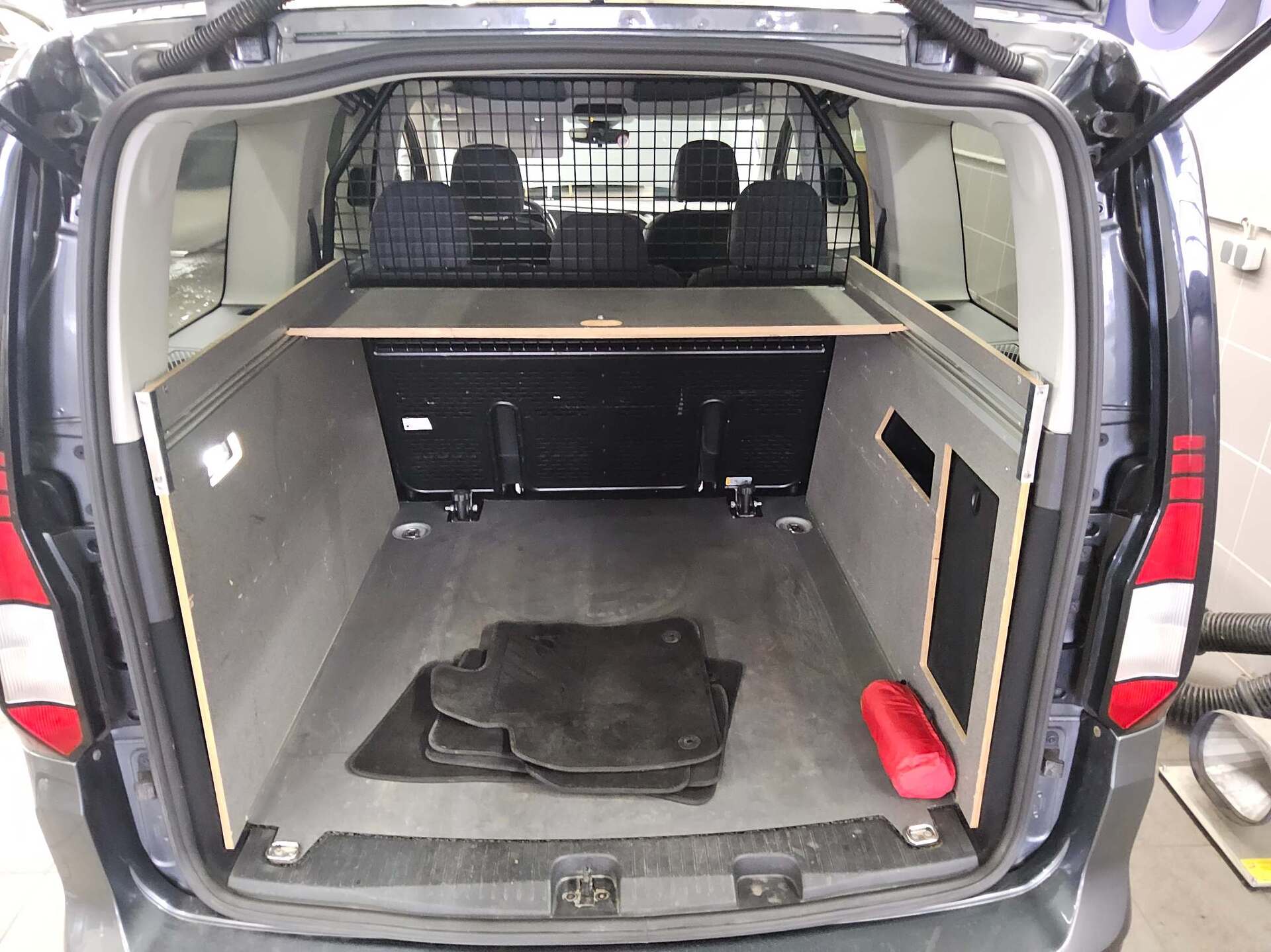 Volkswagen Caddy Maxi 2.0 TDI Life Navi LED ACC Shz PDC 11