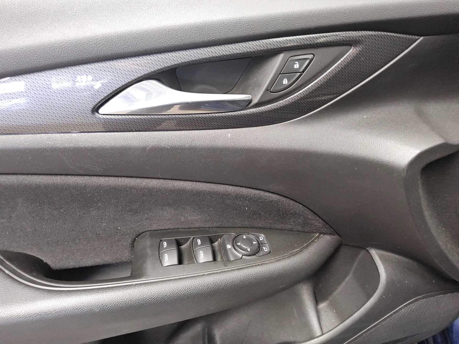 Opel Insignia ST 1.5 D Business Ed. Navi LED PDC 9