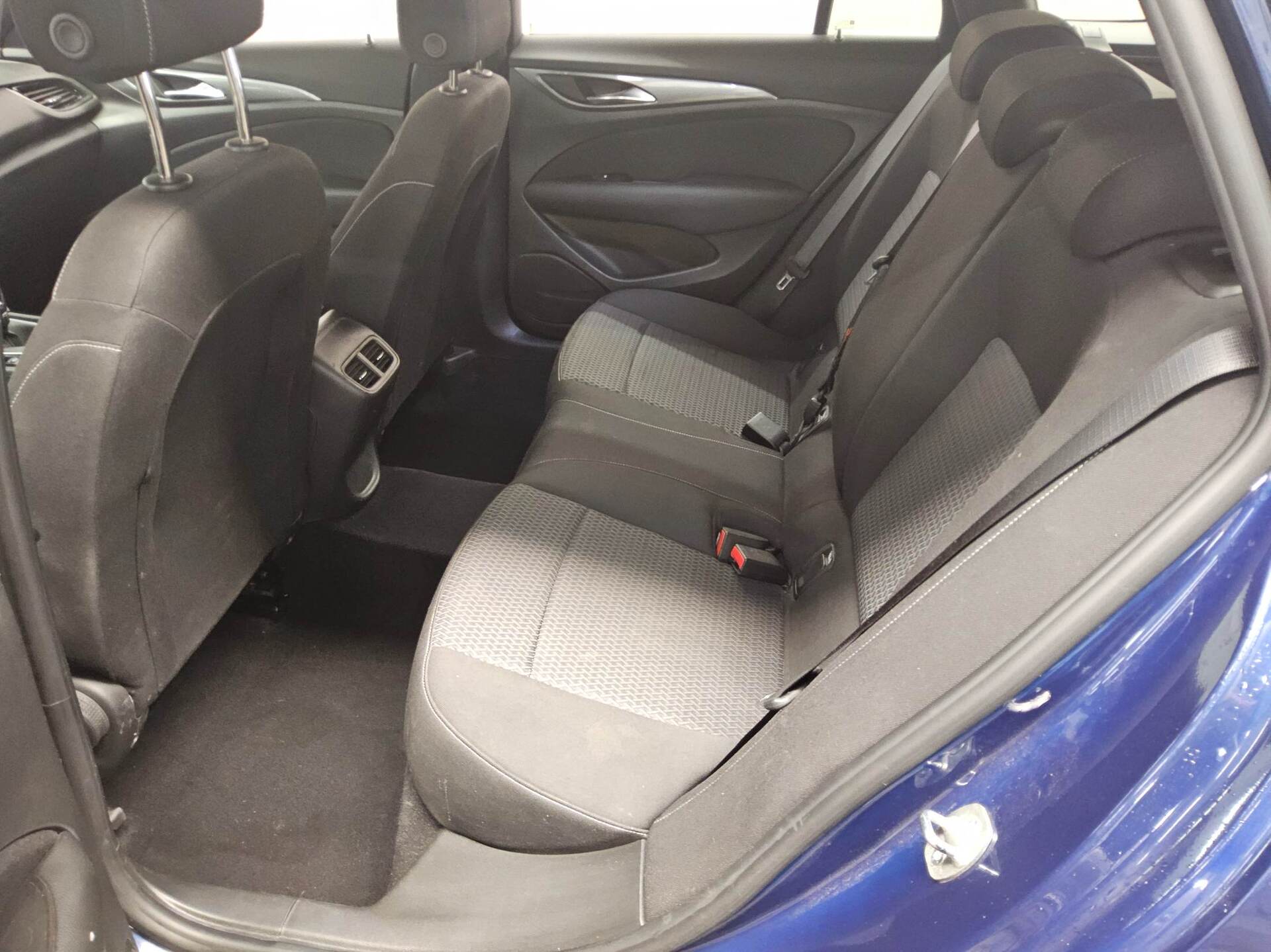 Opel Insignia ST 1.5 D Business Ed. Navi LED PDC 12