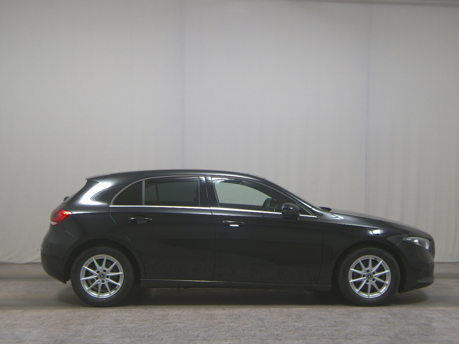 Mercedes-Benz A 200 d T-Leder Navi Pano LED Distr.+