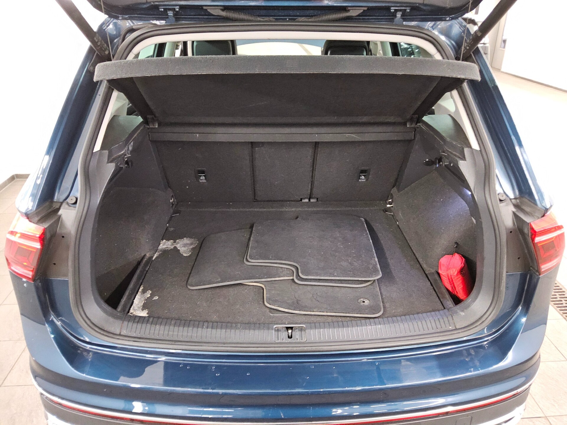 Volkswagen Tiguan 2.0 TDI 4M Elegance Navi AID Matrix Pano 13