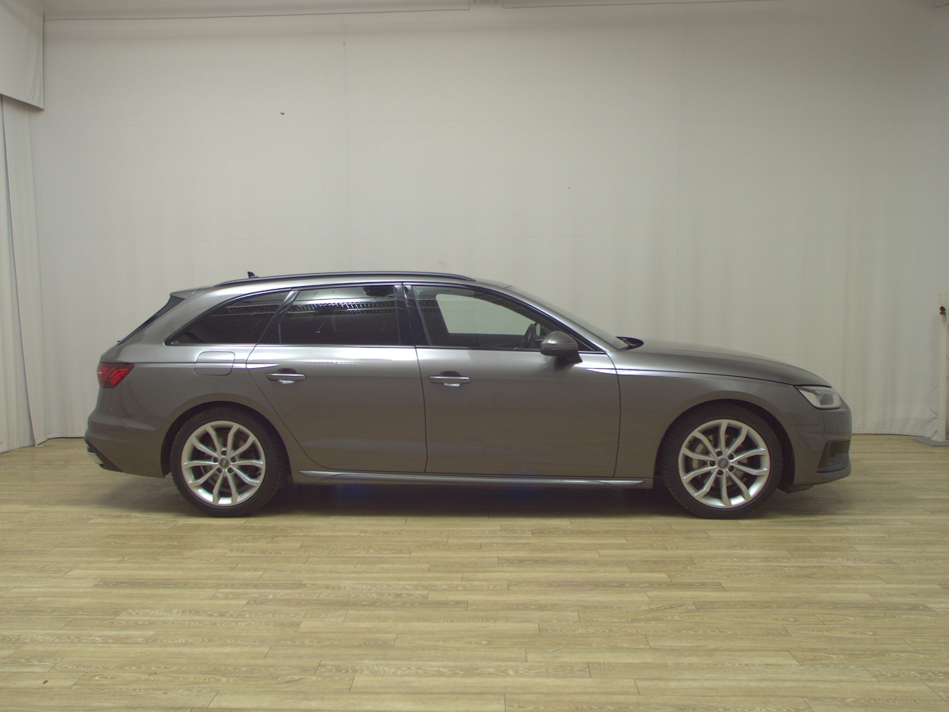 Audi A4 Avant 40 TDI advanced Leder Navi Matrix vc