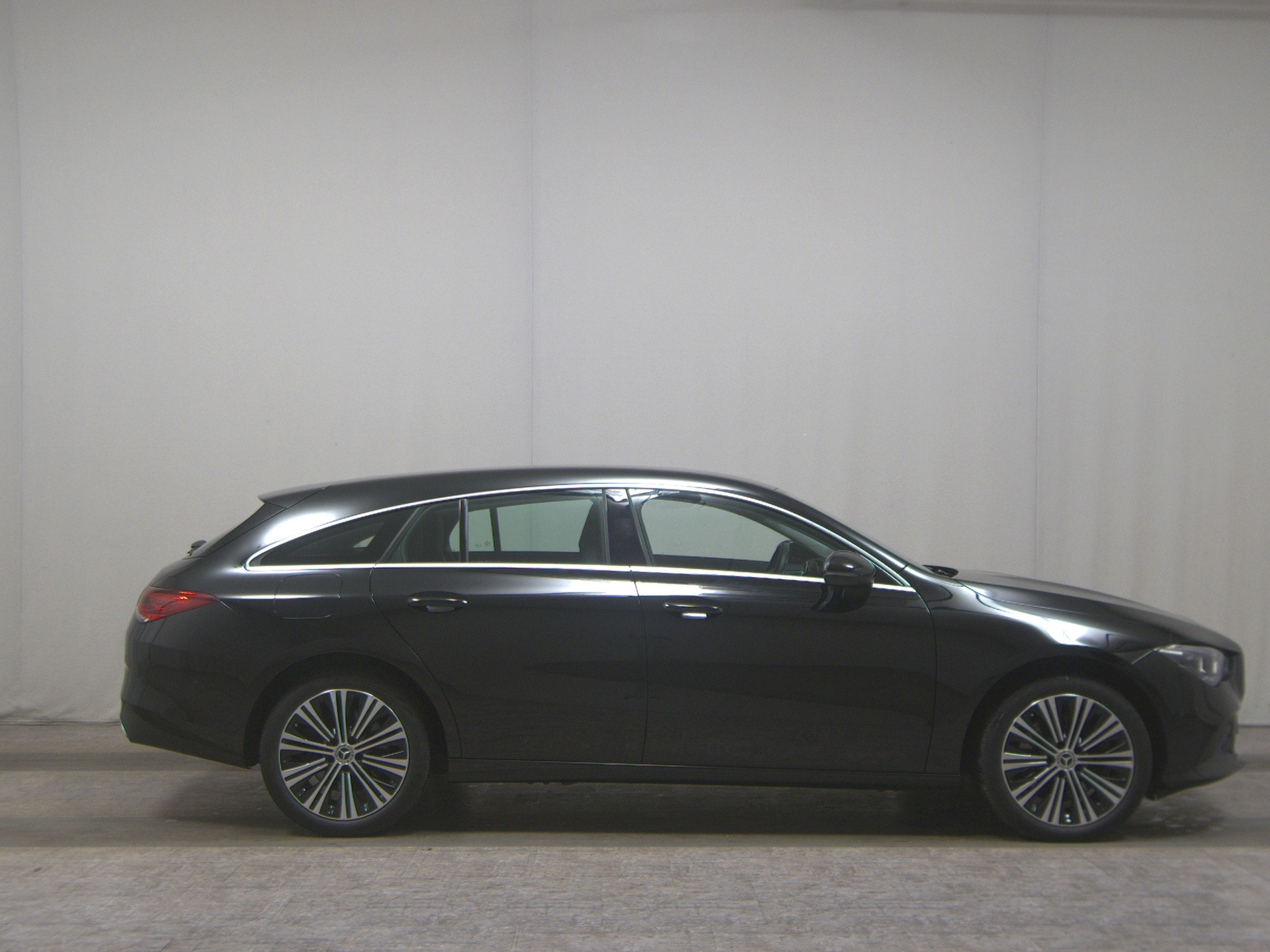 Mercedes-Benz CLA 250 Shooting Brake e Progressive Navi LED