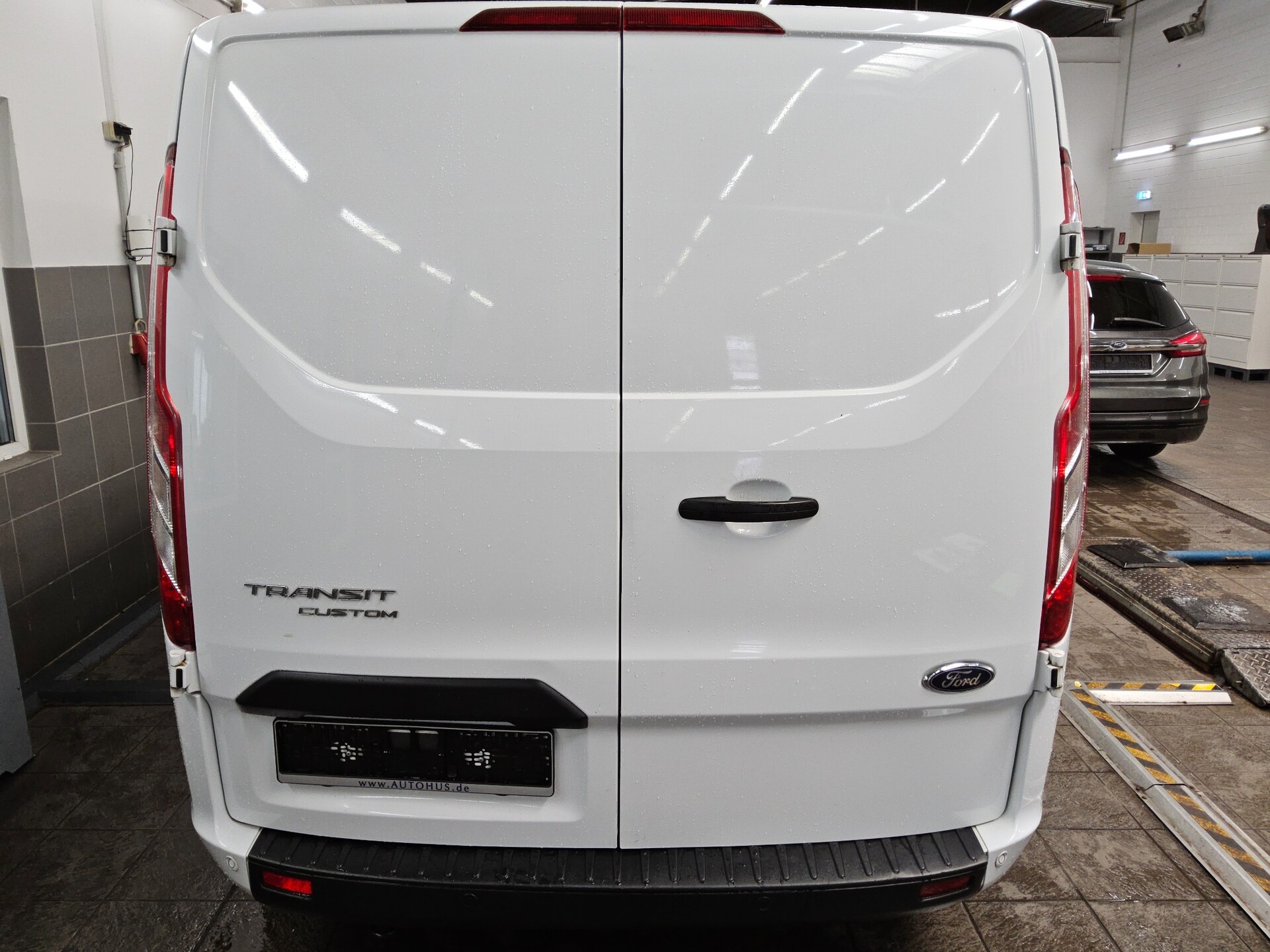 Ford Transit Custom 2.0 TDCi Trend L2H1 Klima PDC 10