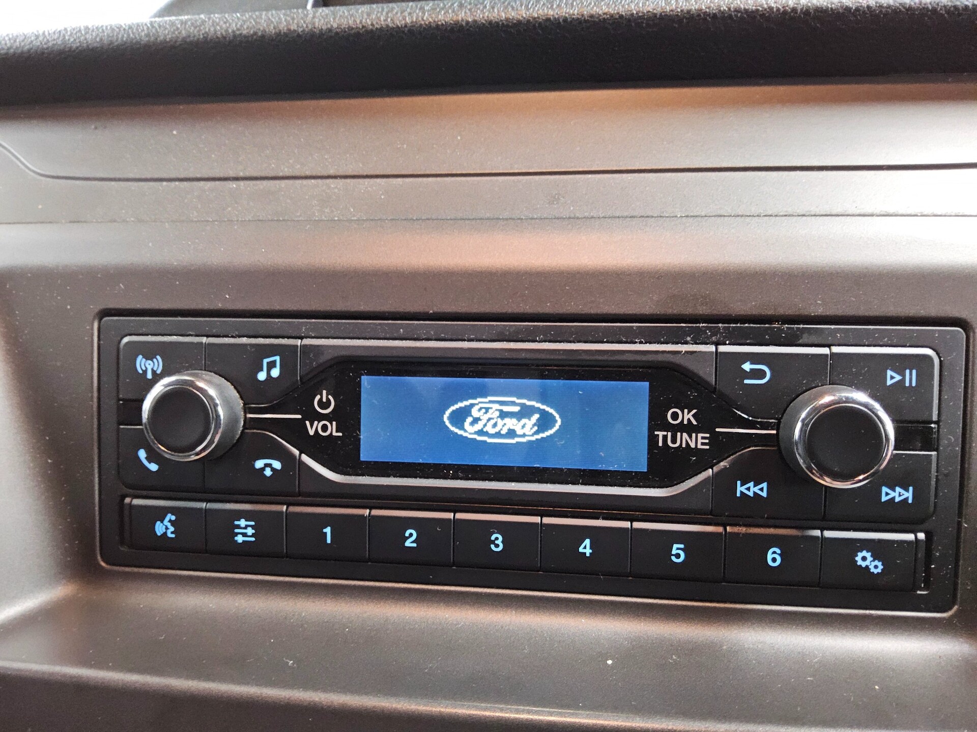 Ford Transit Custom 2.0 TDCi Trend L2H1 Klima PDC 7