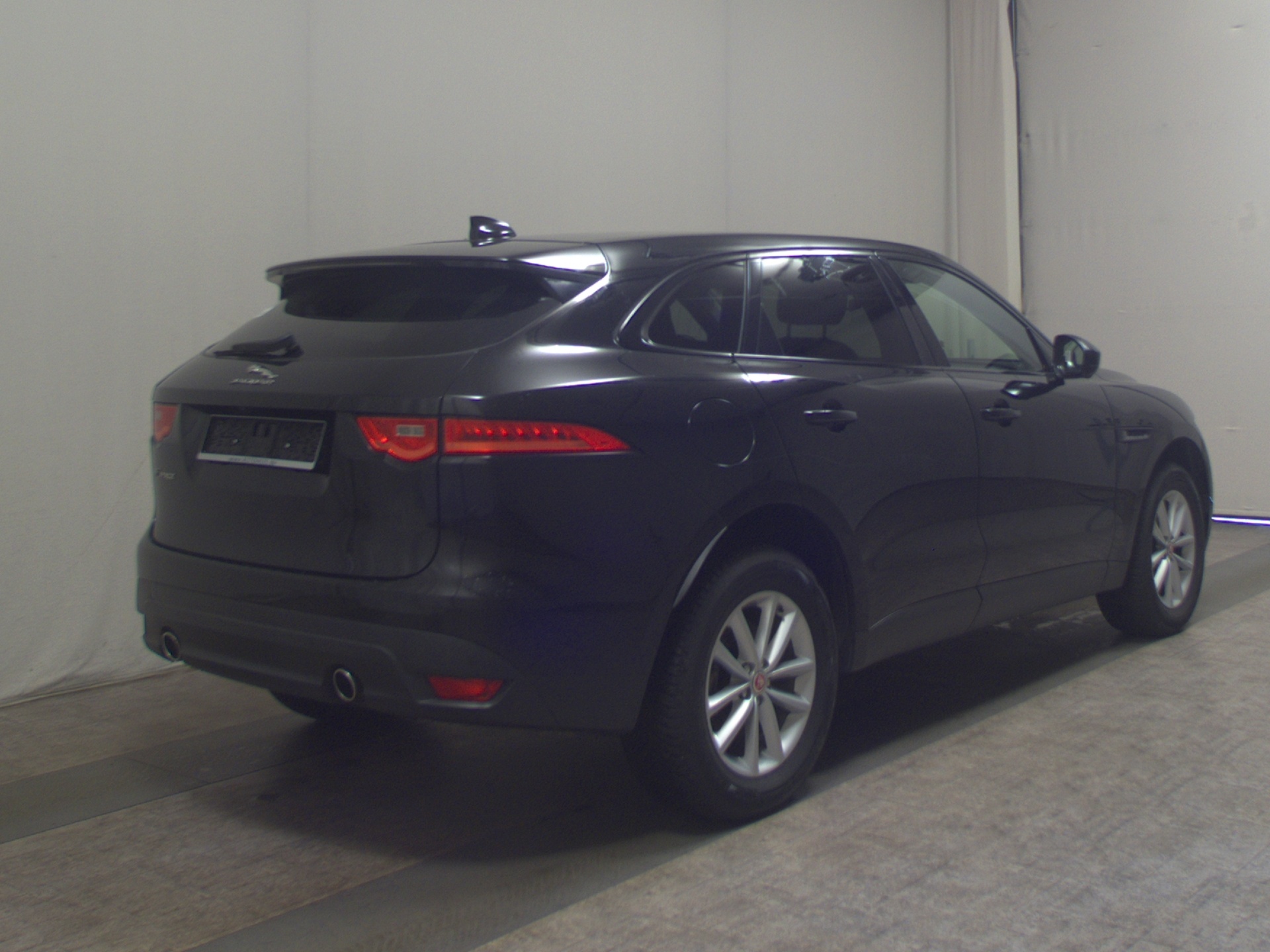 Jaguar F-Pace 30D AWD Leder Navi Xenon HuD RfK Sound 4