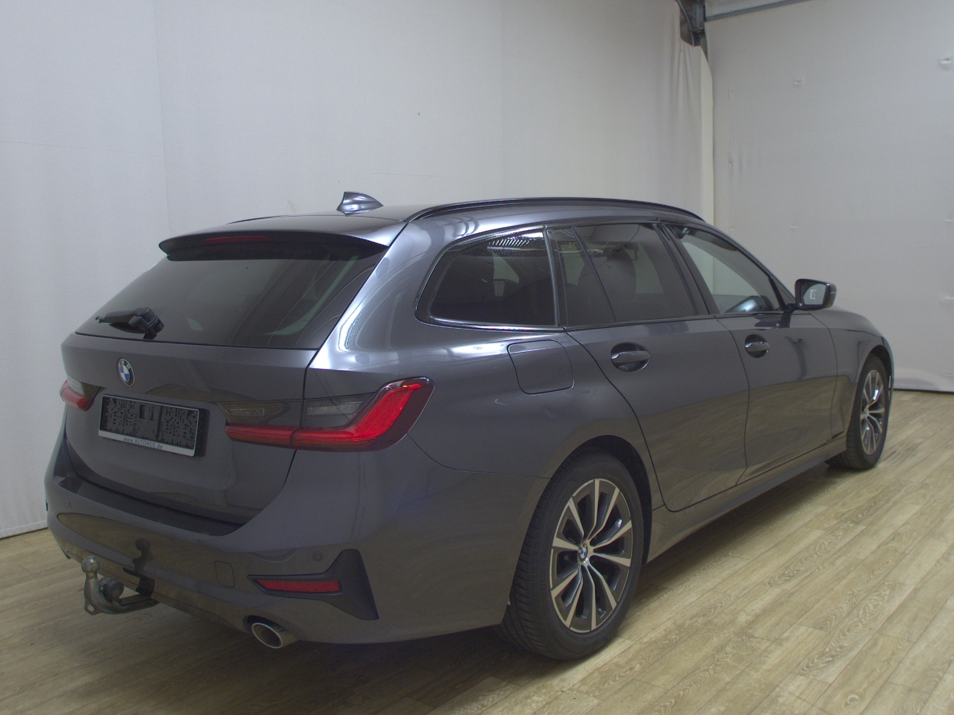 BMW 318dA Touring Sport-Line T-Leder Navi LED LC Pro 4