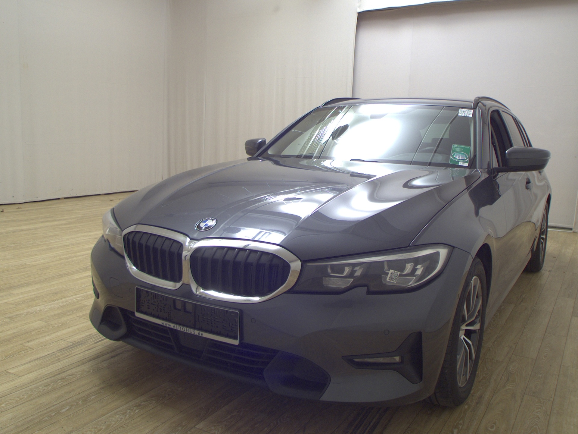 BMW 318dA Touring Sport-Line T-Leder Navi LED LC Pro 2