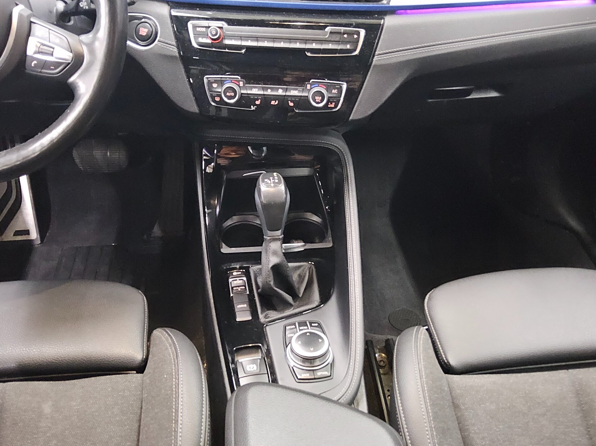 BMW X1 xDrive25e M-Sport T-Leder Navi LED AHK 6