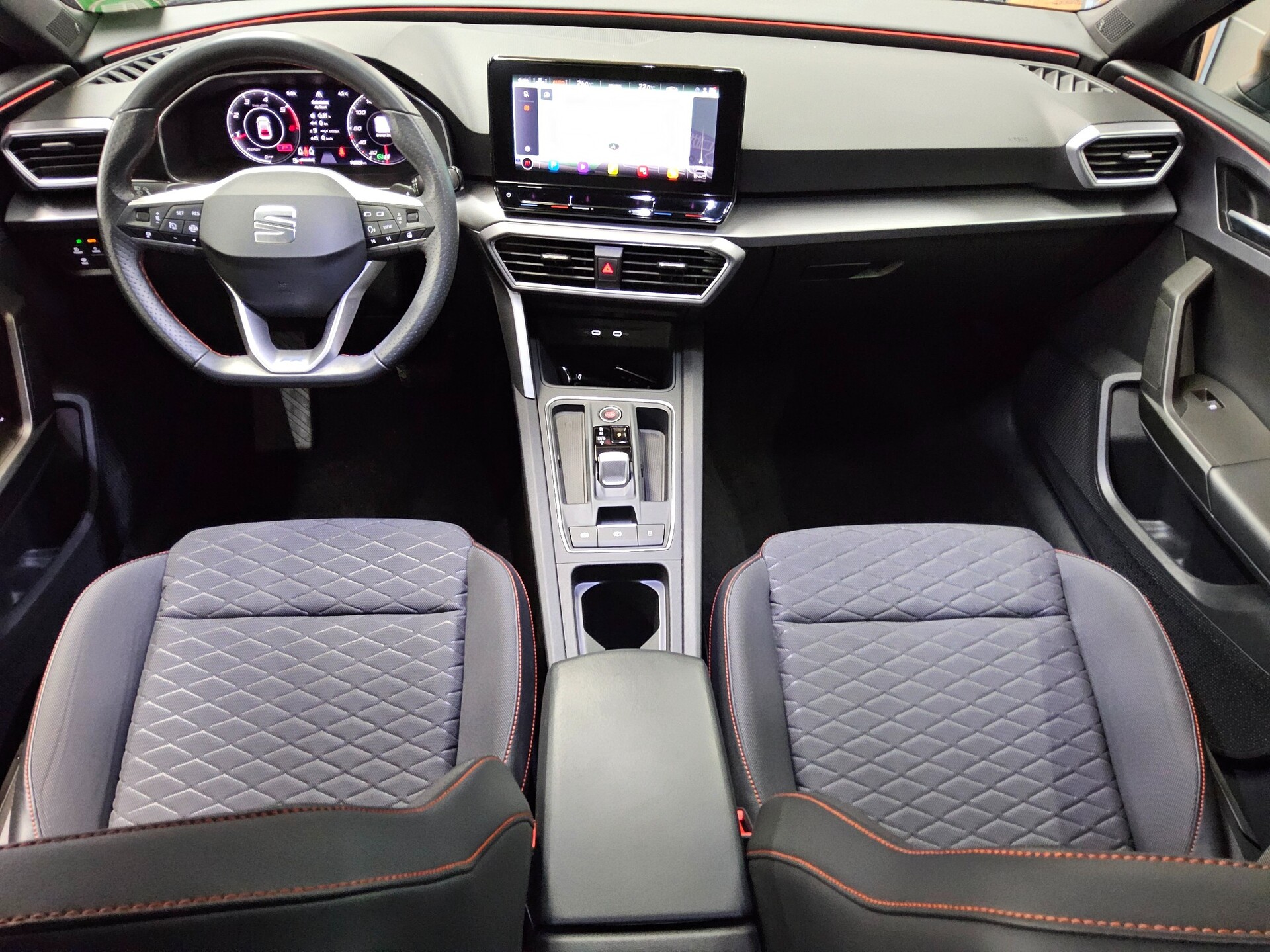 Seat Leon 2.0 TDI FR-Line T-Leder Navi LED ACC StHzg 5