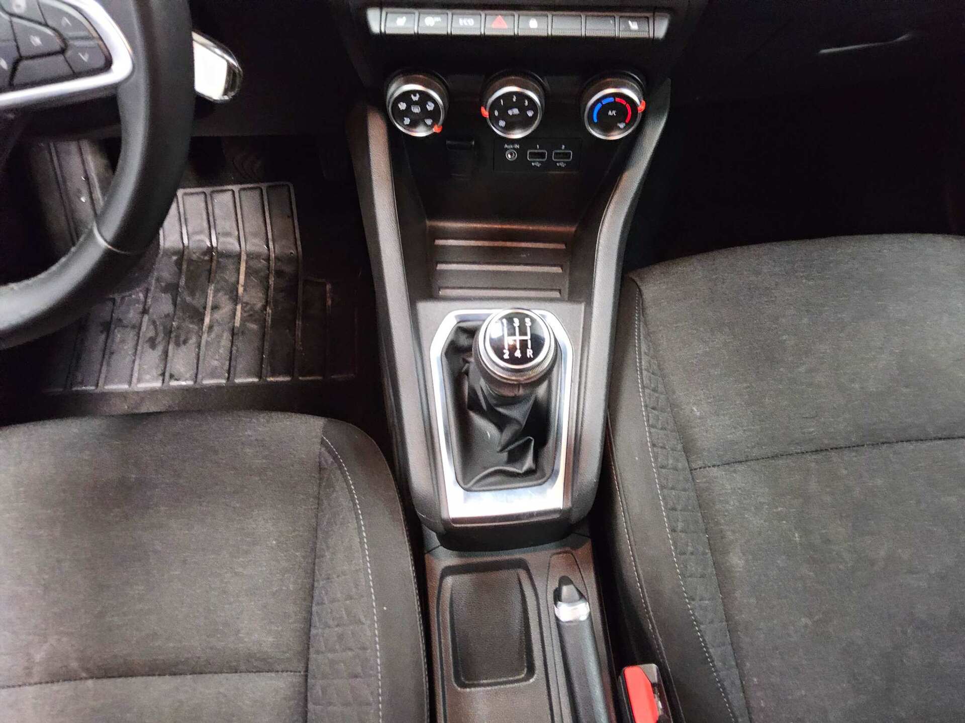 Renault Clio 1.0 Experience Navi LED PDC SHZ 6