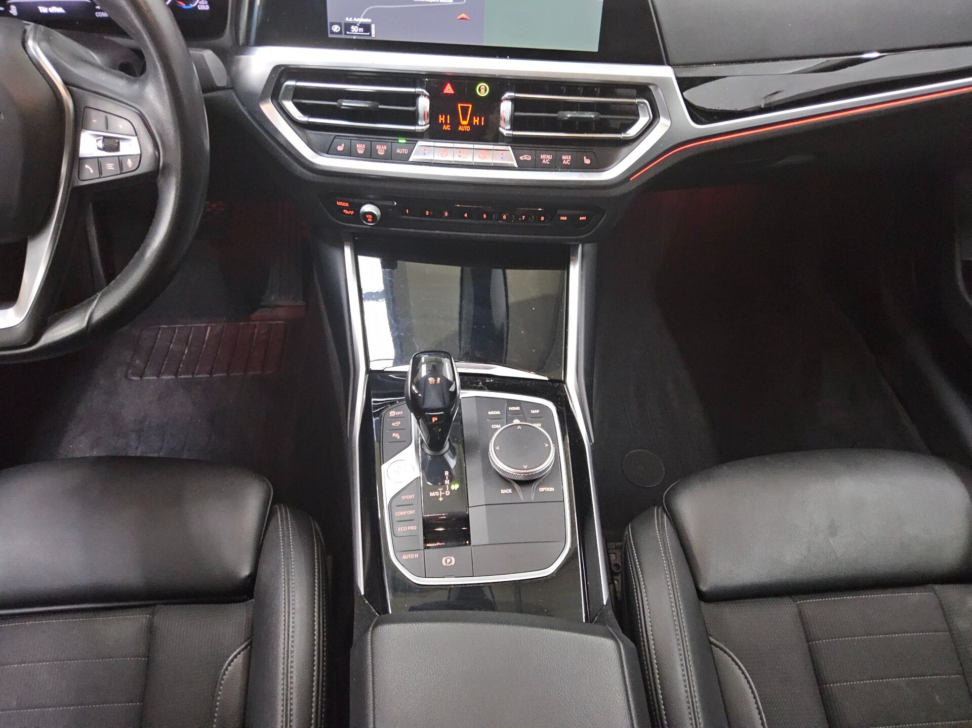 BMW 320dA Sport-Line T-Leder Navi LC prof. HuD LED+ 6