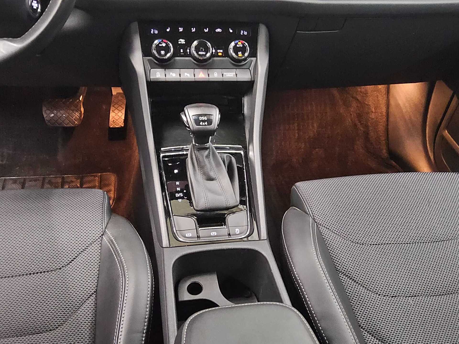 Skoda Kodiaq 2.0 TDI 4x4 Style Navi LED vc StHzg AHK 6