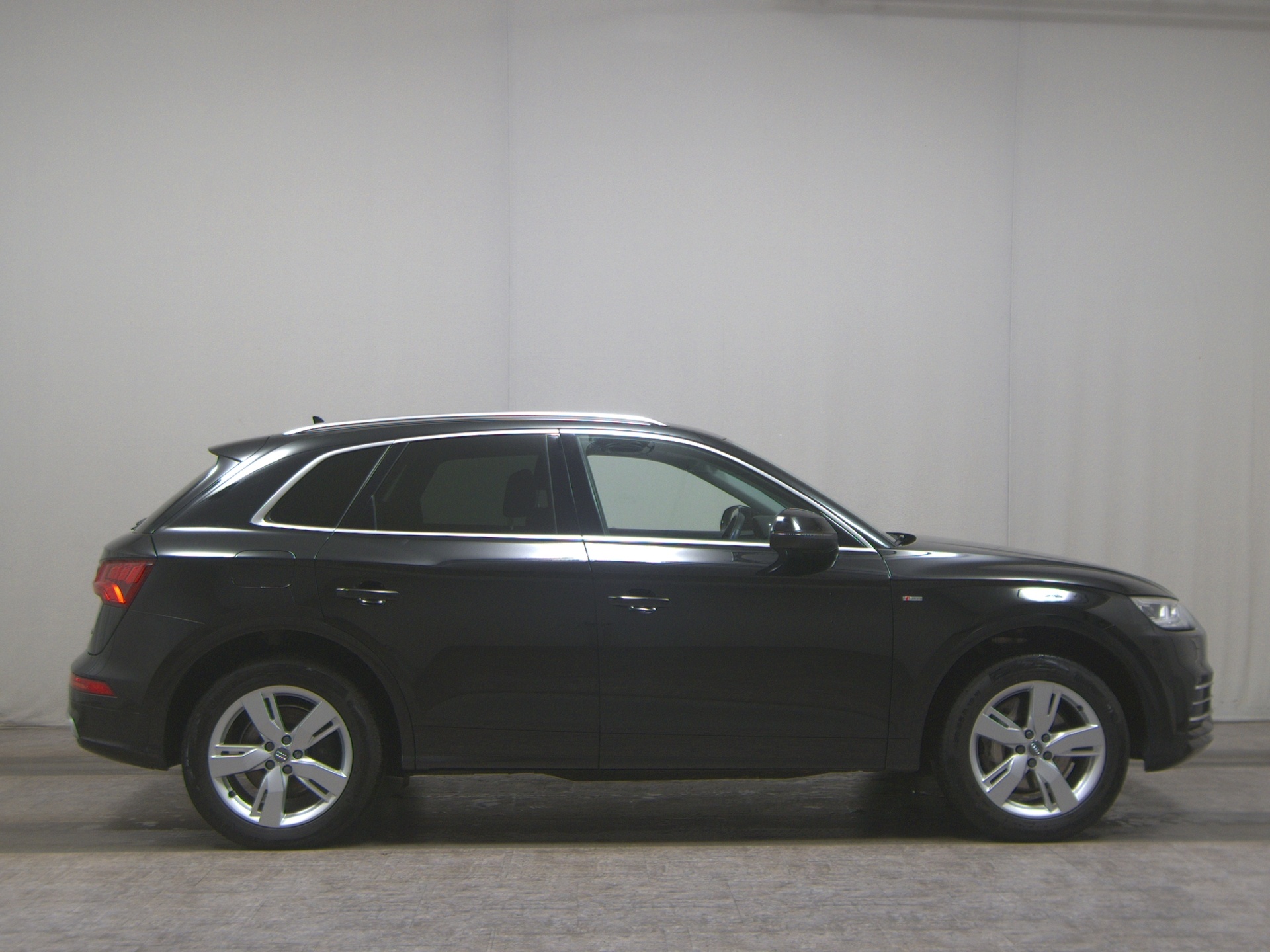 Audi Q5 50 TFSI e Qu. S-Line Ext. Navi LED vc RFK AHK