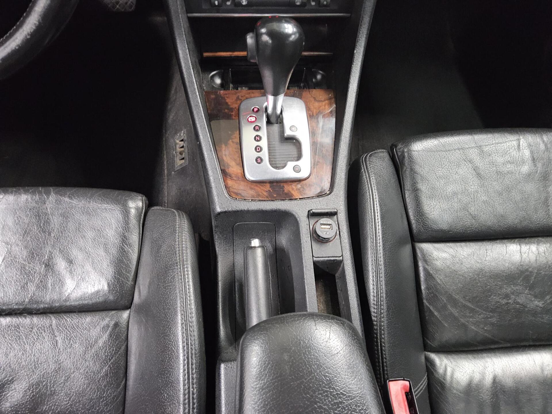 Audi A4 Avant 1.9 TDI Leder Shz AHK PDC Klima 6