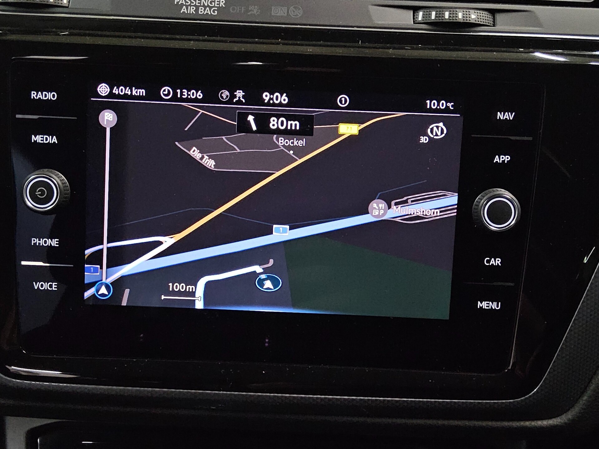 Volkswagen Touran 2.0 TDI Active 7-Sitze Navi AID LED AHK 7