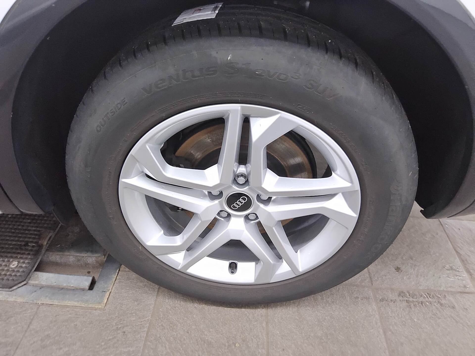 Audi Q5 35 TDI advanced Leder Navi LED vc+ AHK RFK 11