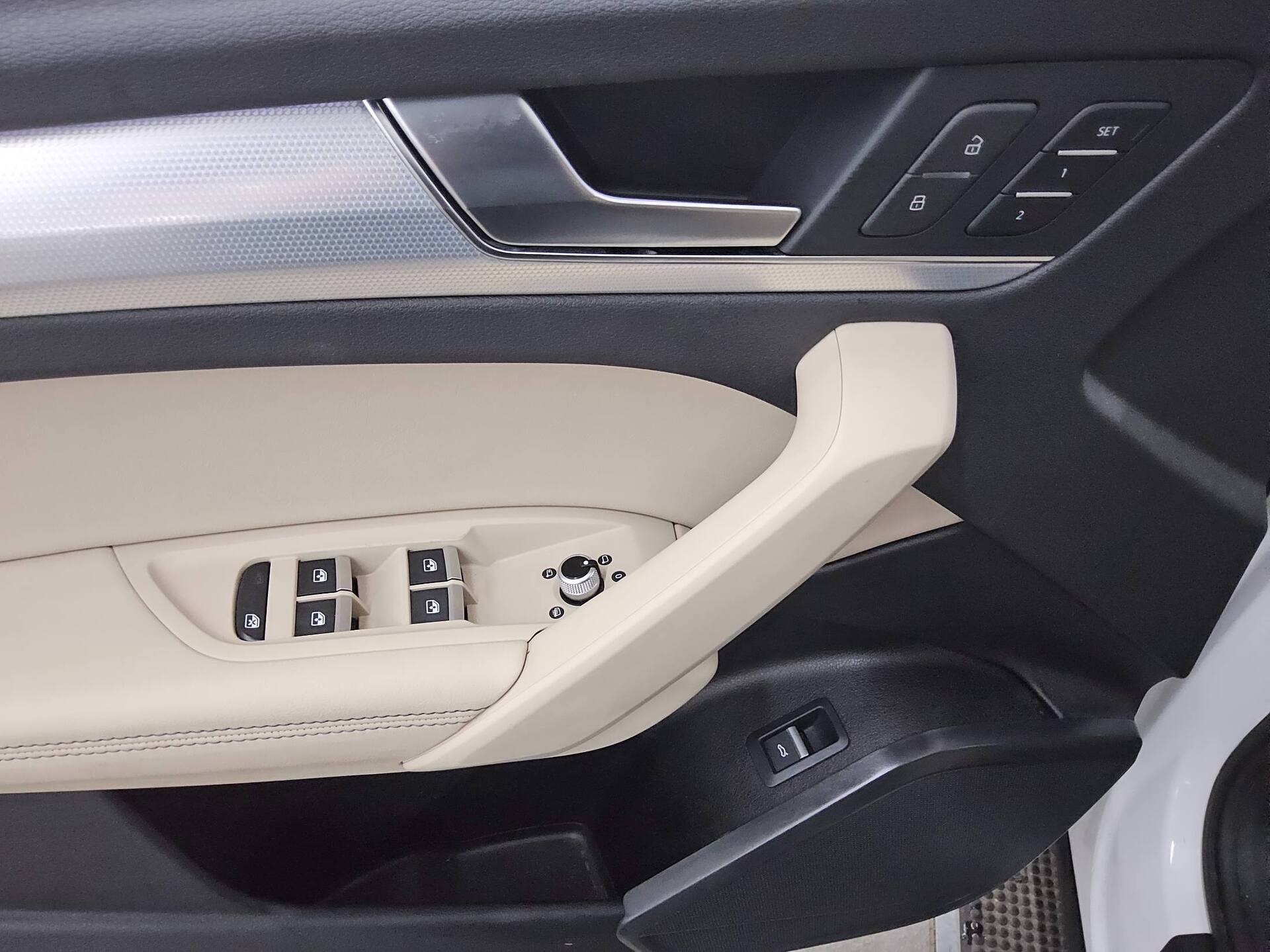 Audi Q5 35 TDI advanced Leder Navi LED vc+ AHK RFK 10