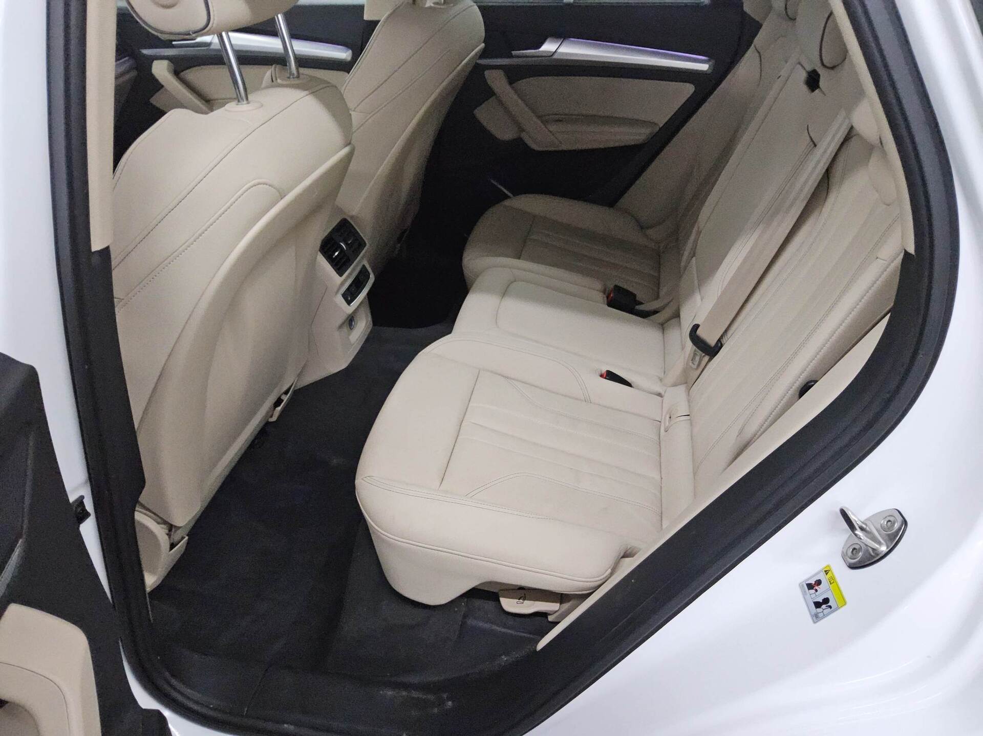 Audi Q5 35 TDI advanced Leder Navi LED vc+ AHK RFK 13