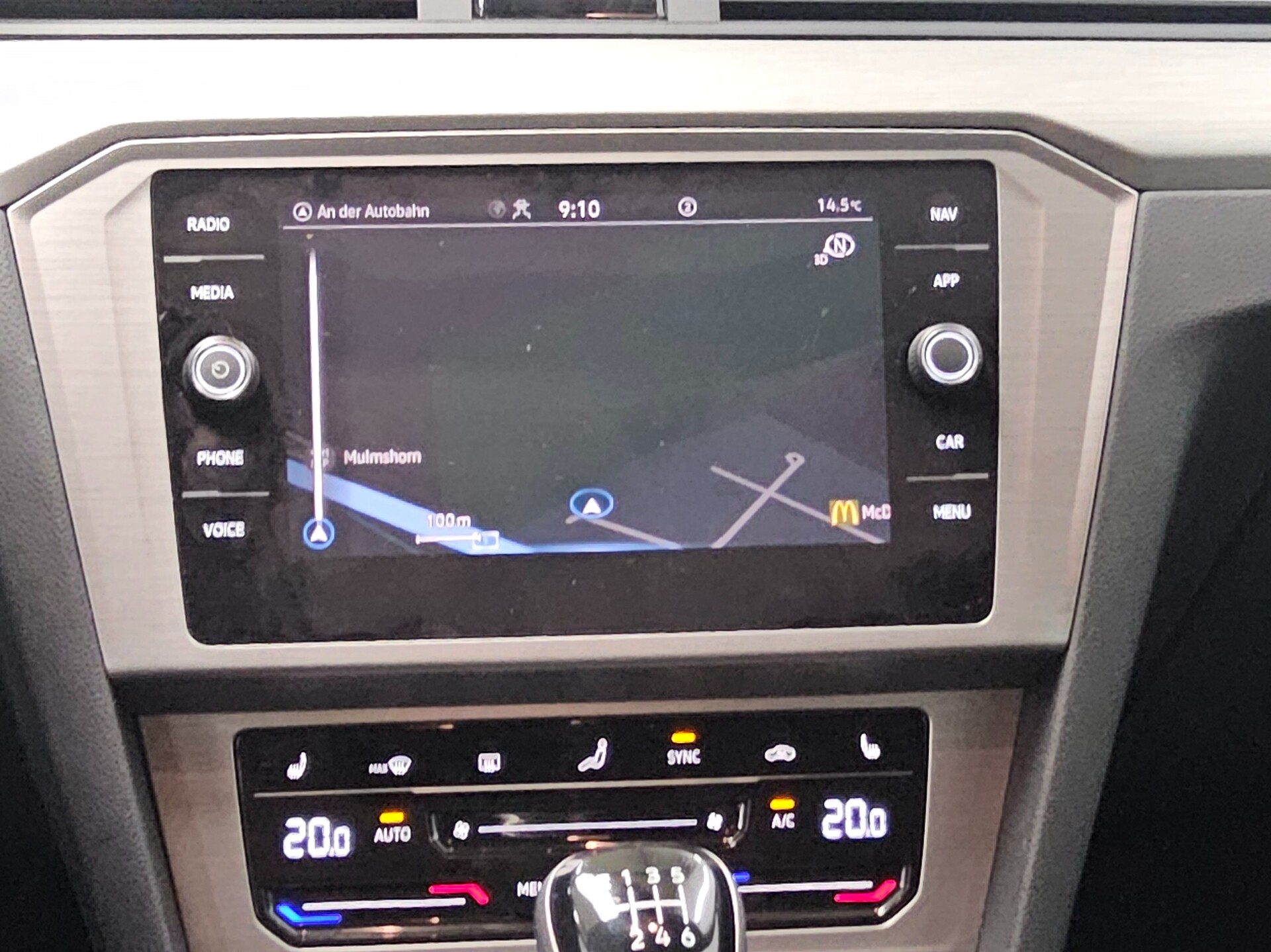 Volkswagen Passat Var. 2.0 TDI Navi LED ACC AHK PDC BT 7