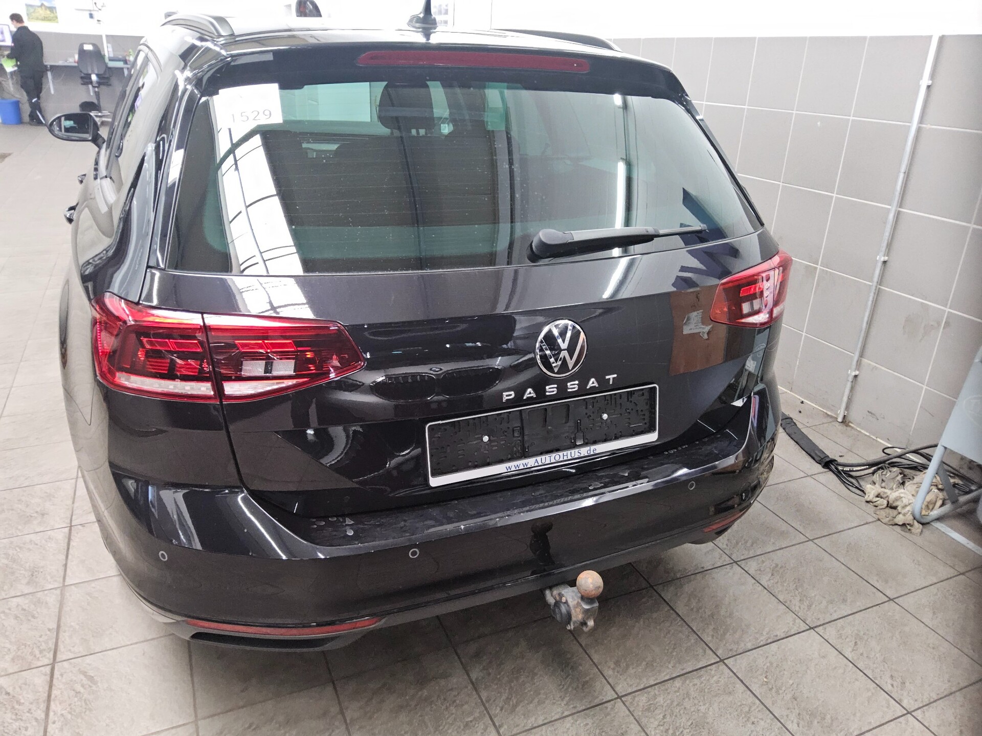 Volkswagen Passat Var. 2.0 TDI Navi LED ACC AHK PDC BT 10