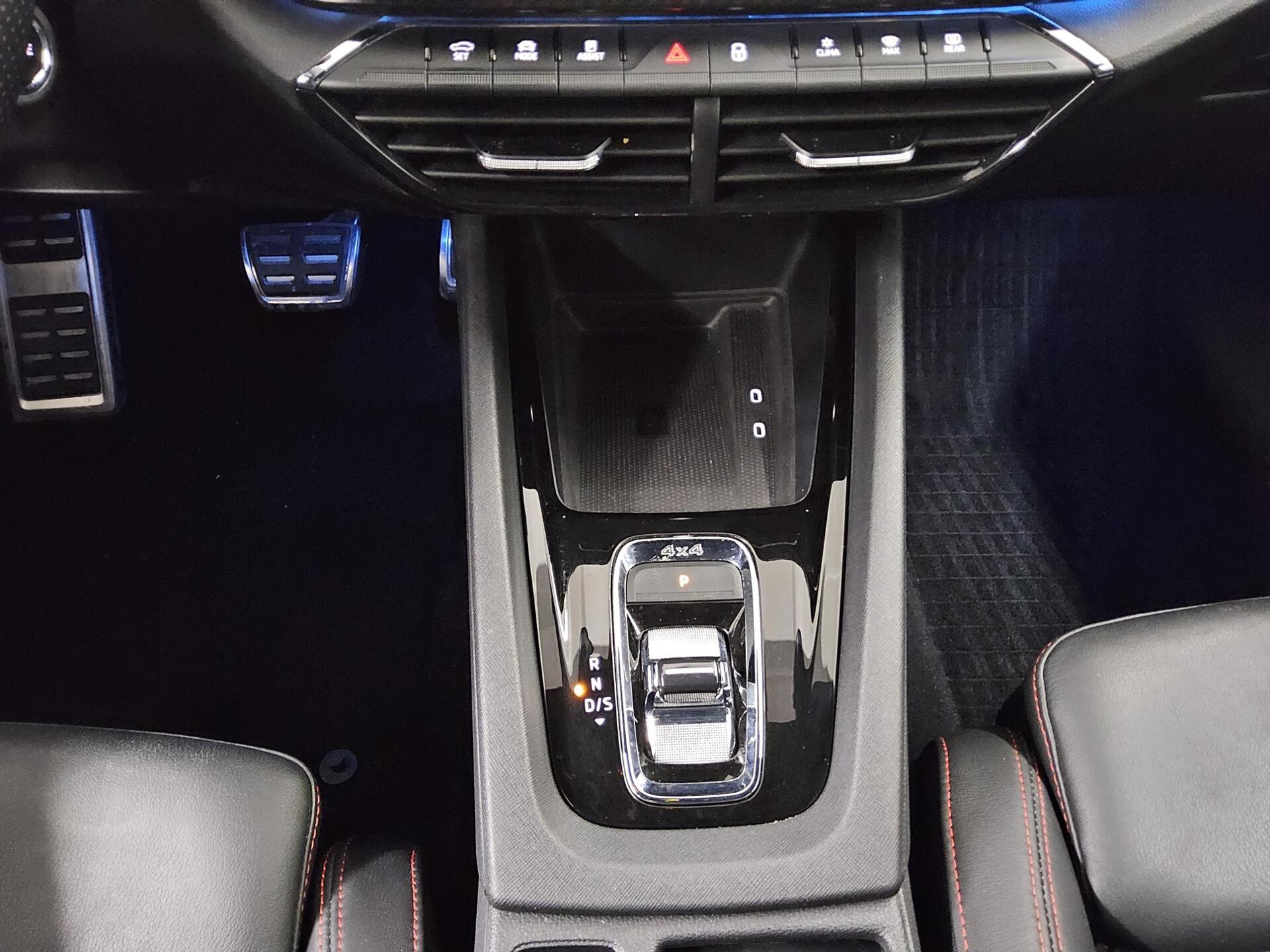 Skoda Octavia Kombi 2.0 TDI 4x4 RS Navi LED vc HuD RfK 6