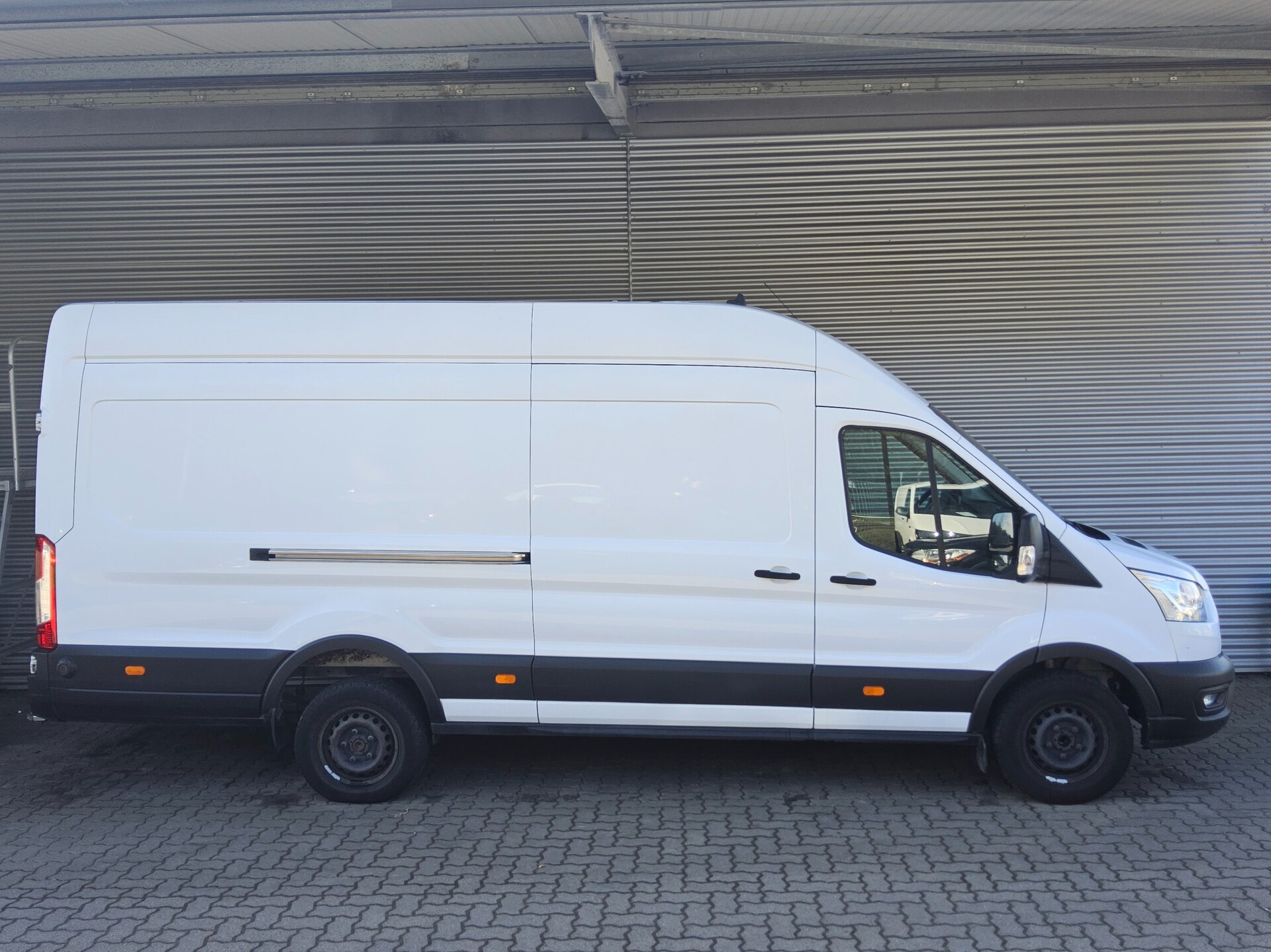 Ford Transit FT 350 2.0 TDCi Trend AHK PDC RfK Klima