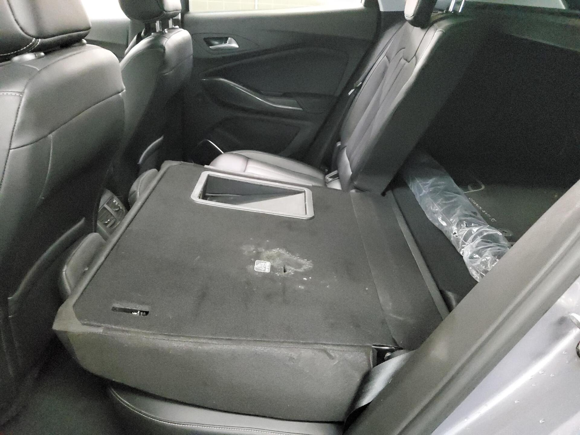 Opel Grandland X 2.0 D Ultimate Leder Navi LED RfK 12