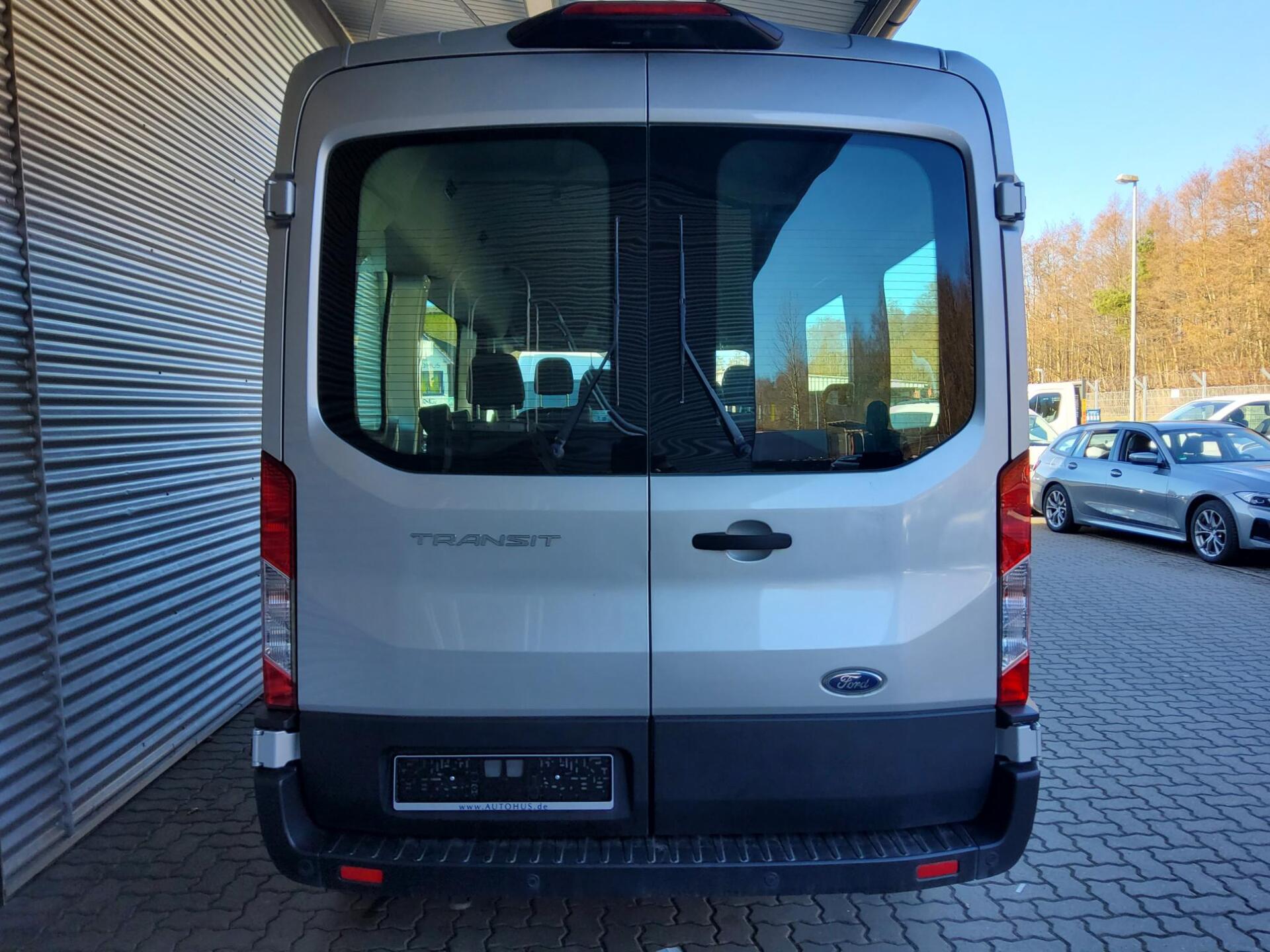 Ford Transit 2.0 TDCi FT 330 L2H2 9-Sitze RfK PDC 10