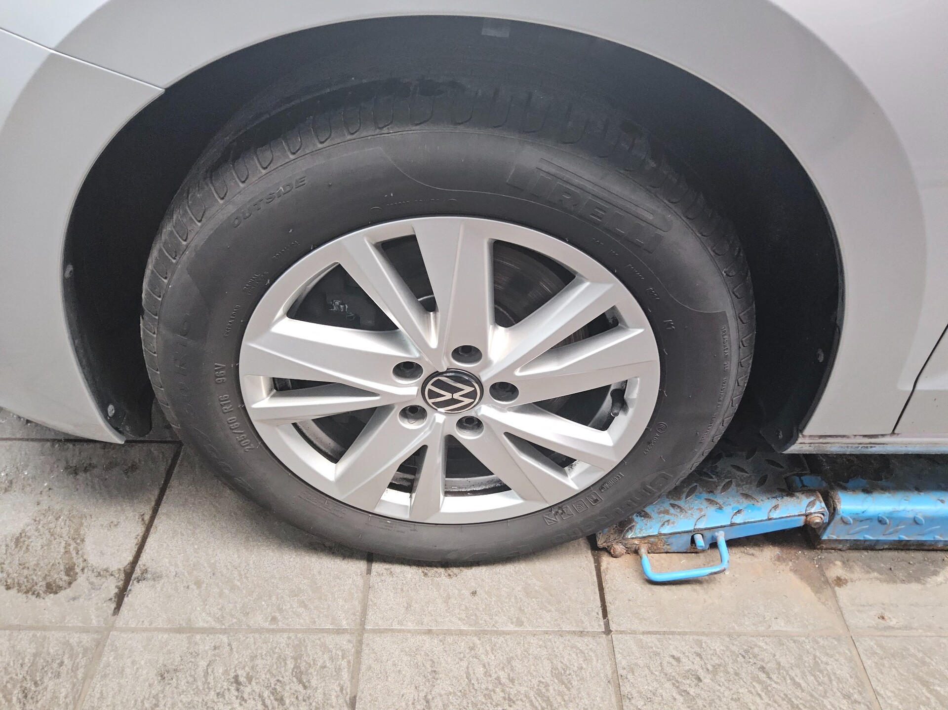 Volkswagen Touran 2.0 TDI Comf. Navi Panorama AHK Sthzg 10