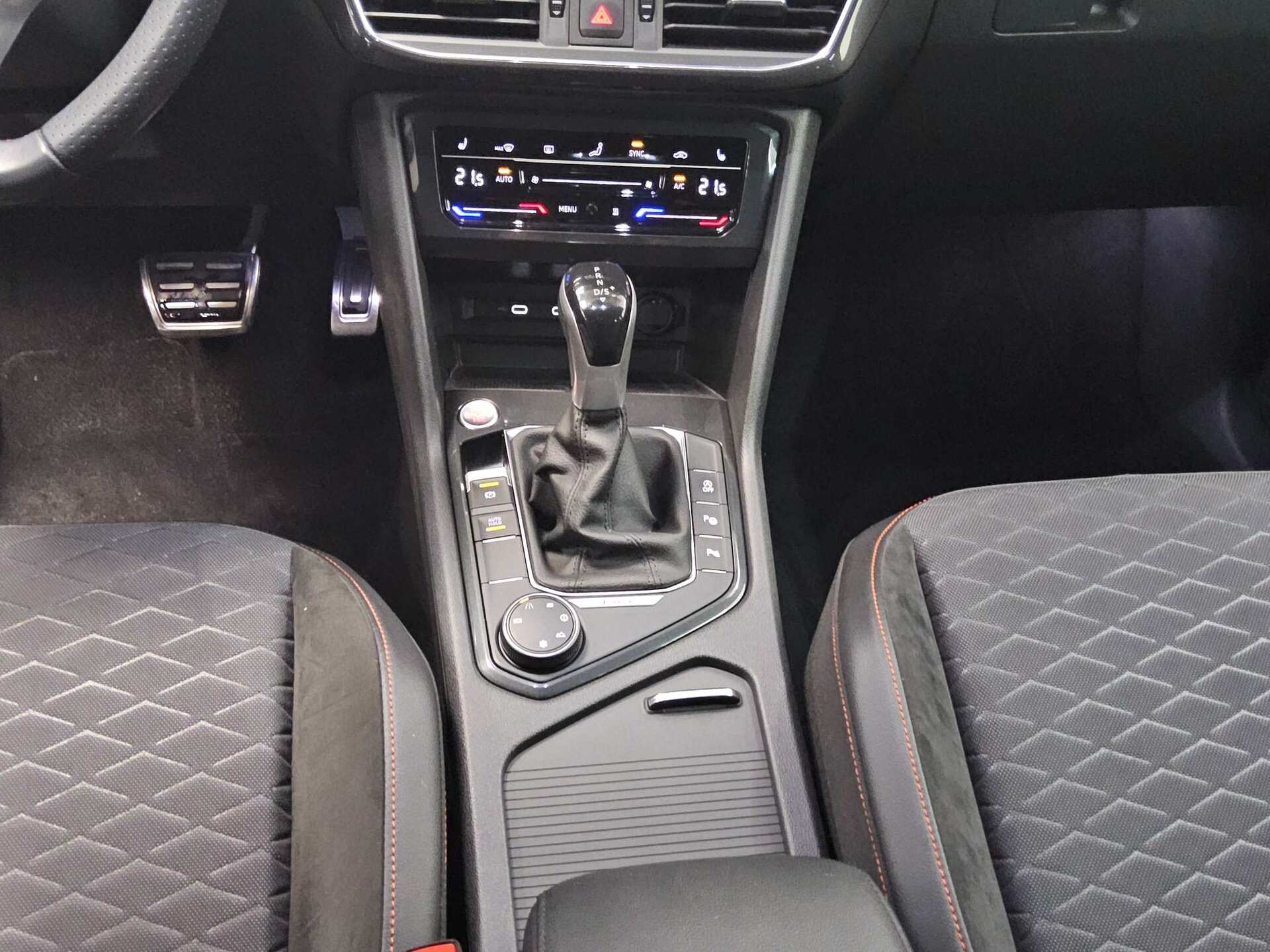 Seat Tarraco 2.0 TDI 4Drive FR-Line T-Leder Navi LED 6