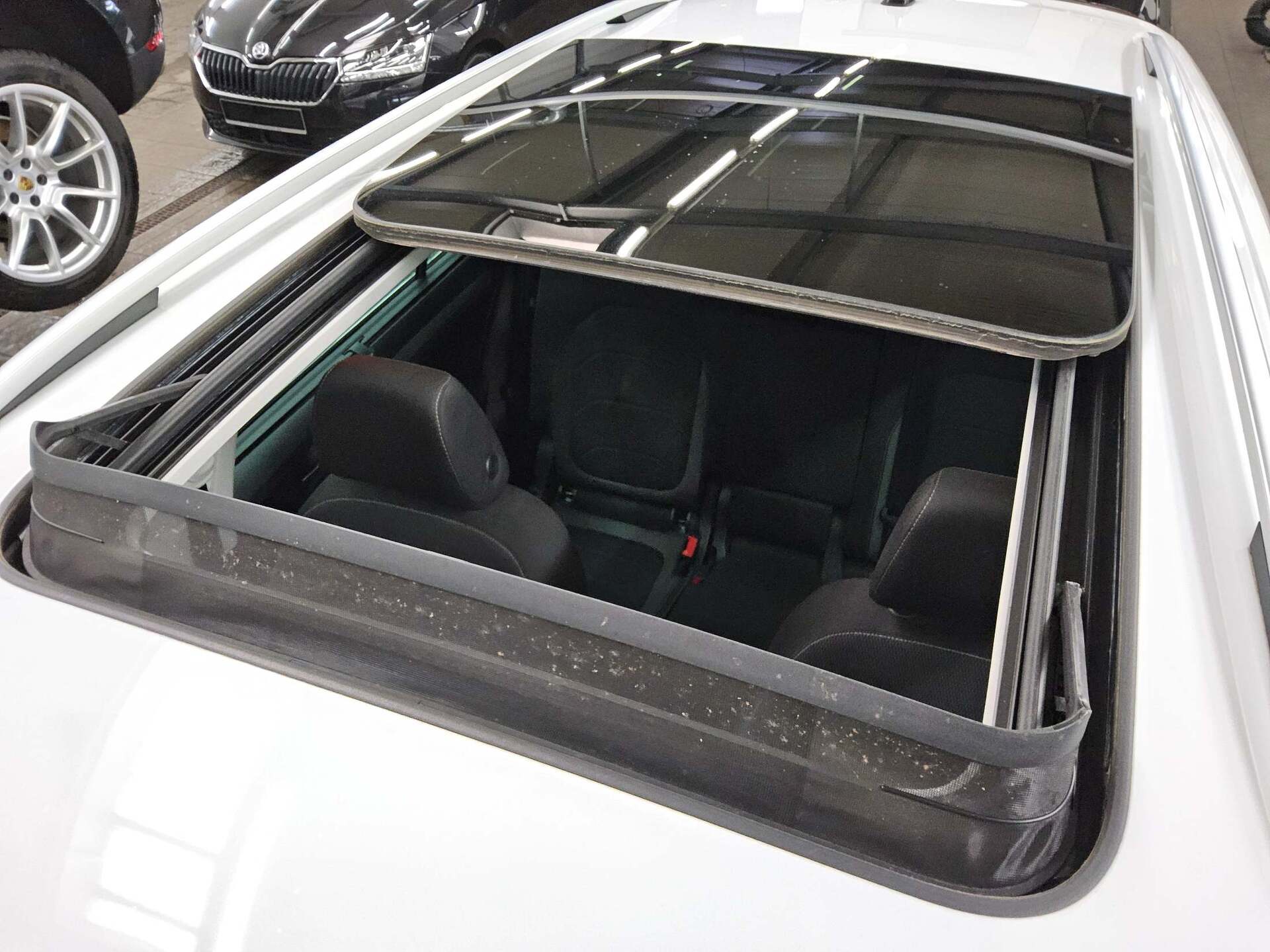 Skoda Kodiaq 2.0 TDI Ambition Navi LED vc ACC Pano AHK 12