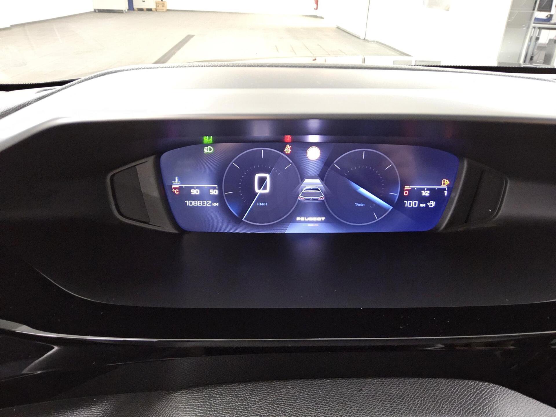 Peugeot 308 1.5 BlueHDI Allure T-Leder Navi LED 360° ACC 8