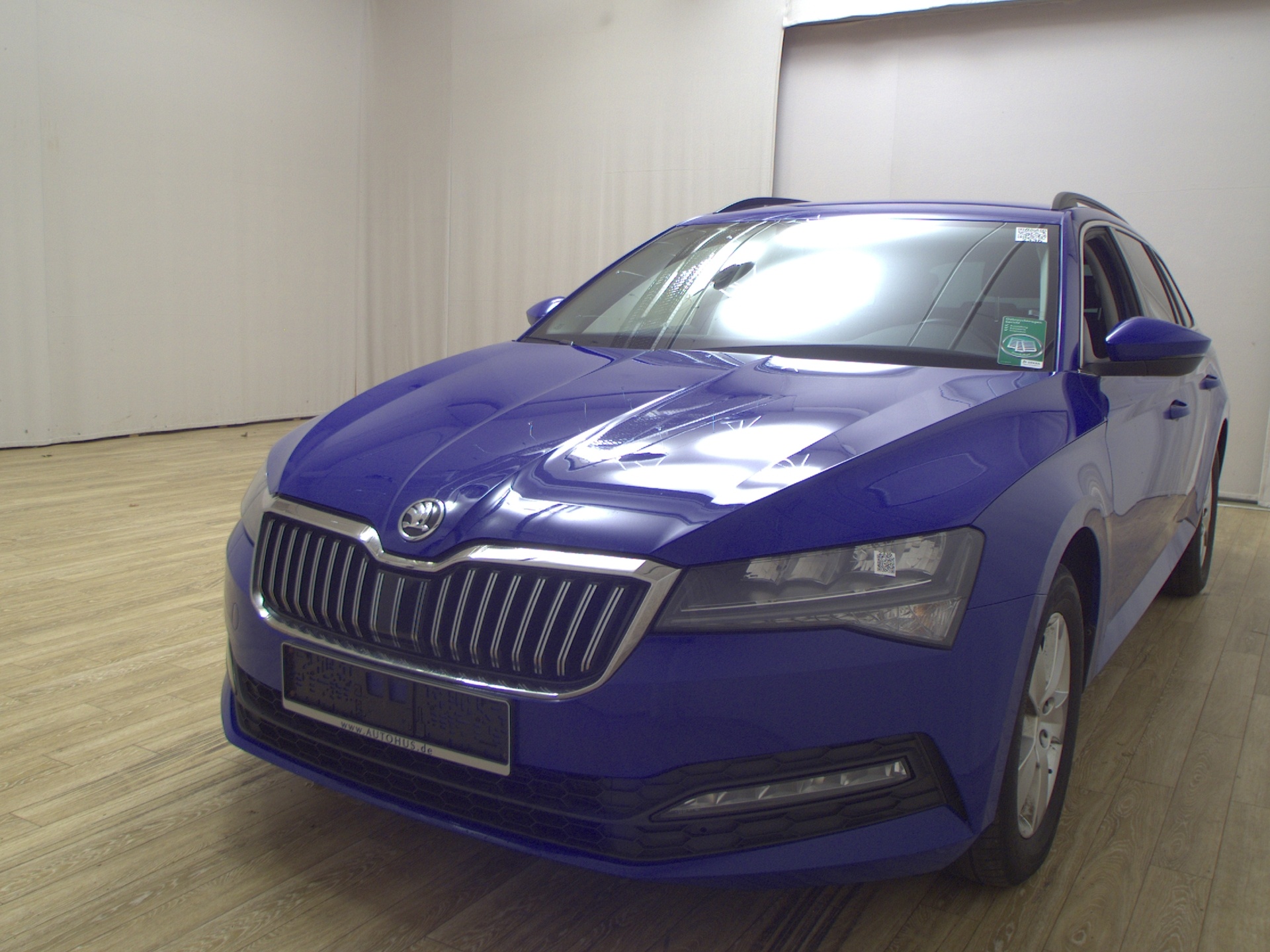 Skoda Superb Kombi 2.0 TDI Ambition Navi LED vc RFK 2