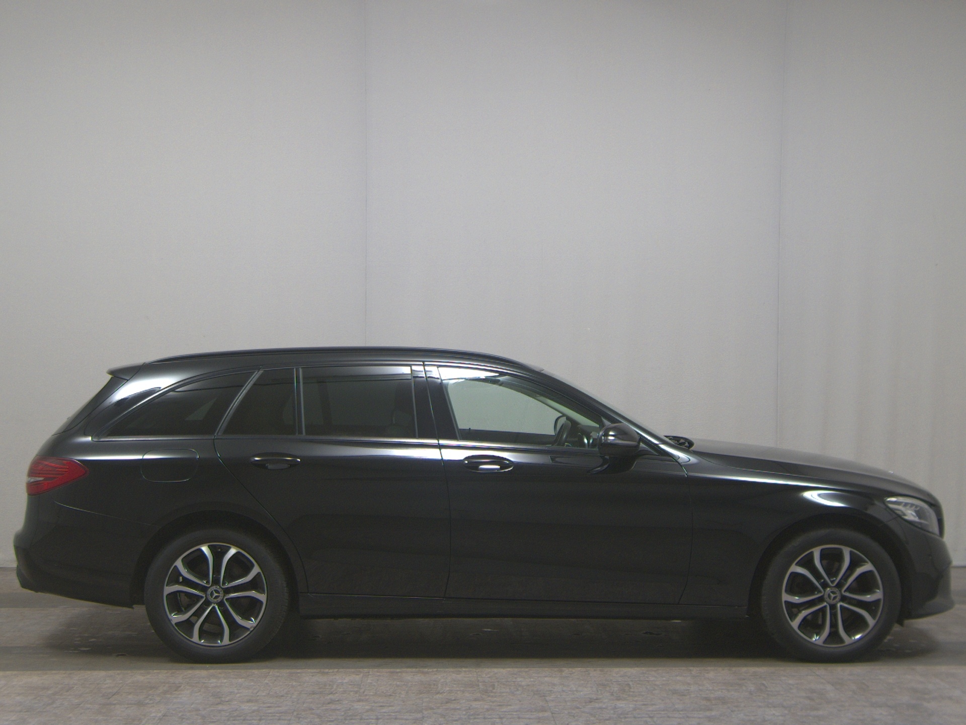 Mercedes-Benz C 220 T d Avantgarde Night Navi LED Pano RfK