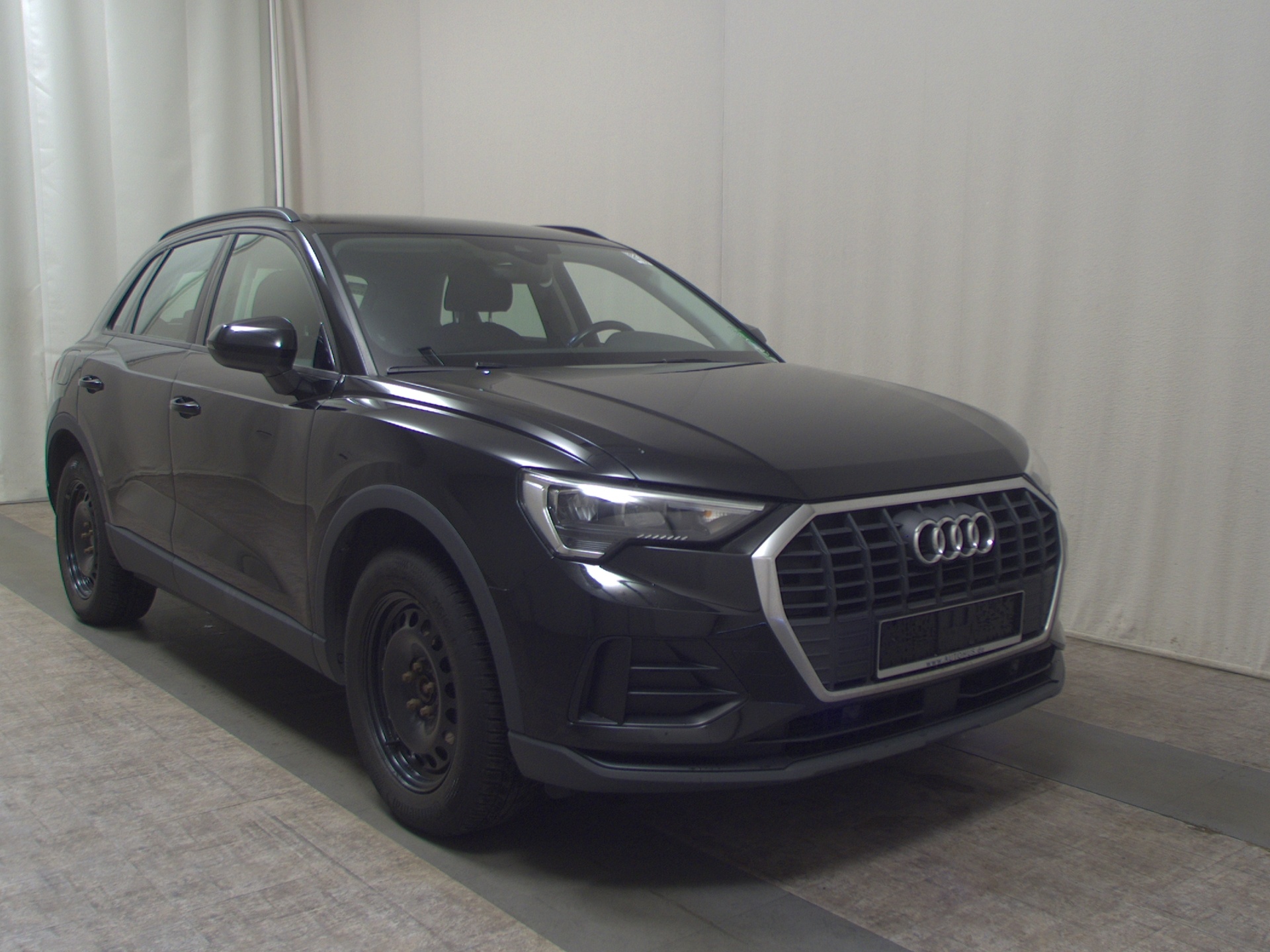 Audi Q3 35 TFSI Navi vc LED ACC PDC SHZ 3