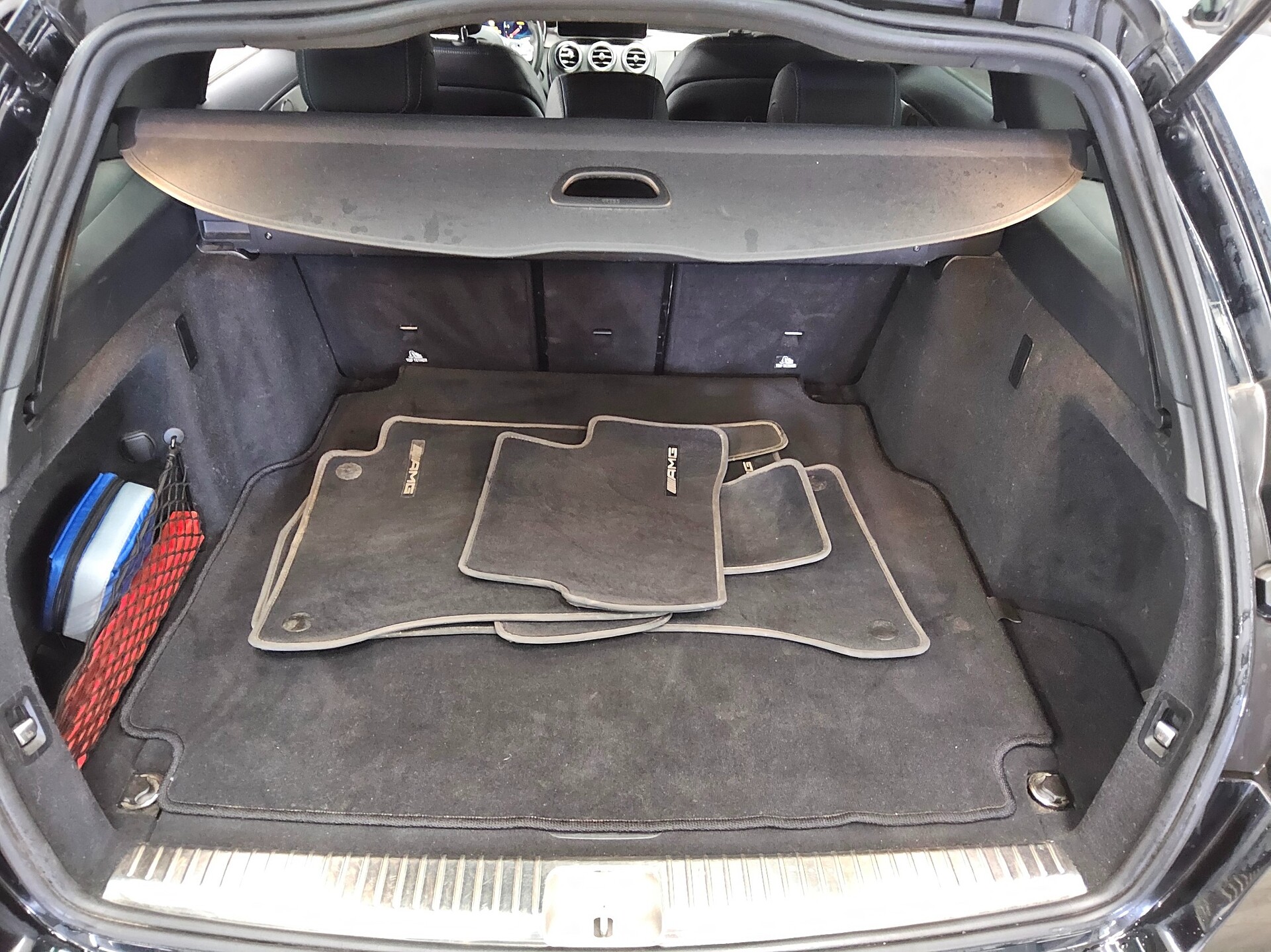 Mercedes-Benz C 220 T d AMG-Line Night Widescreen Navi LED AHK 13