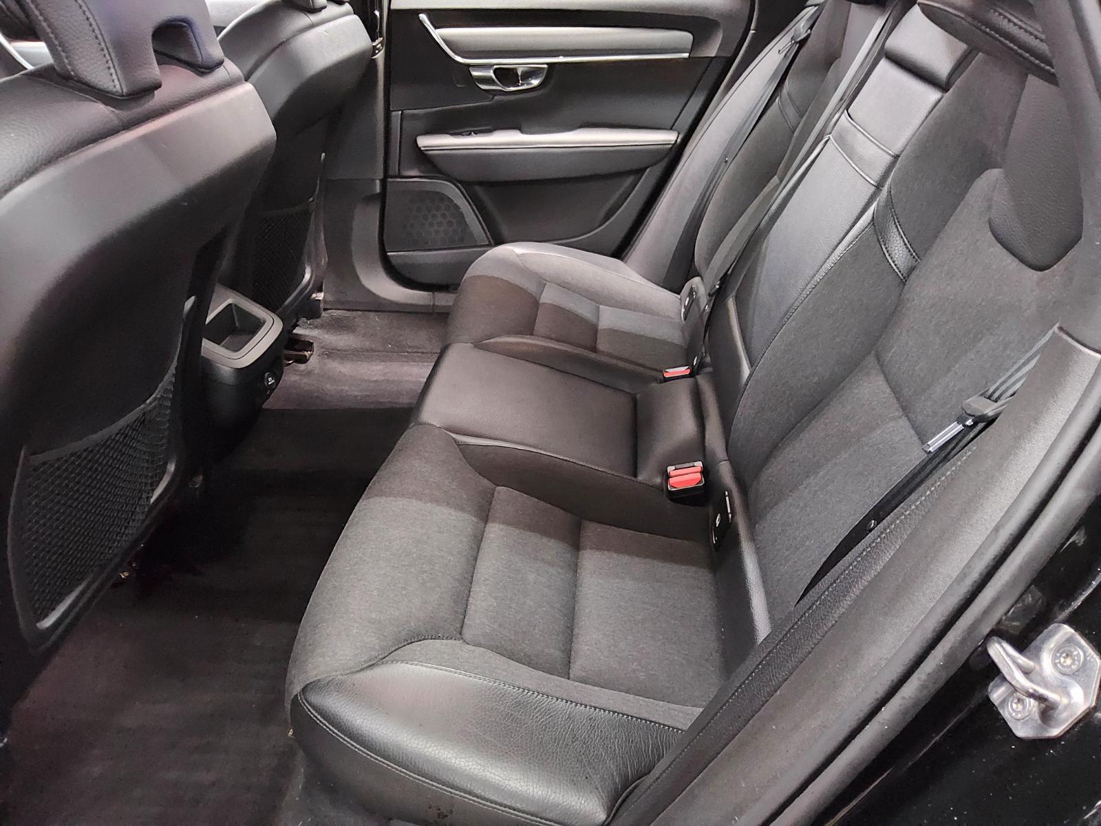 Volvo V90 D4 Momentum T-Leder AHK Navi LED 13