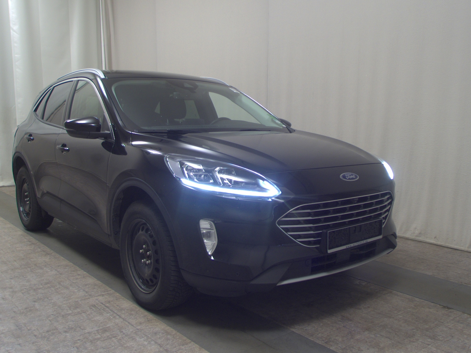 Ford Kuga 2.5 Duratec T-Leder Navi LED AHK PDC Shz 3