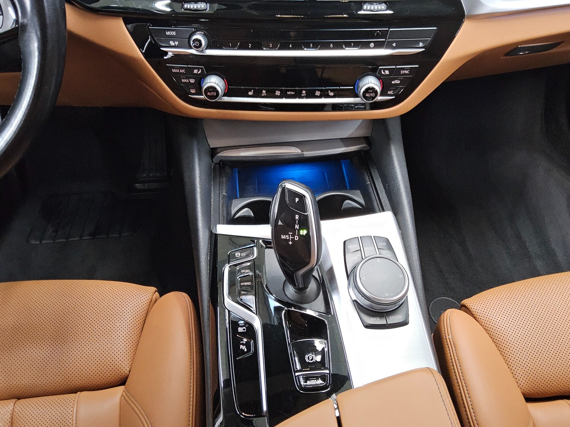 BMW 530e Touring Leder Navi LED LC-Pro AHK ACC Shz 6