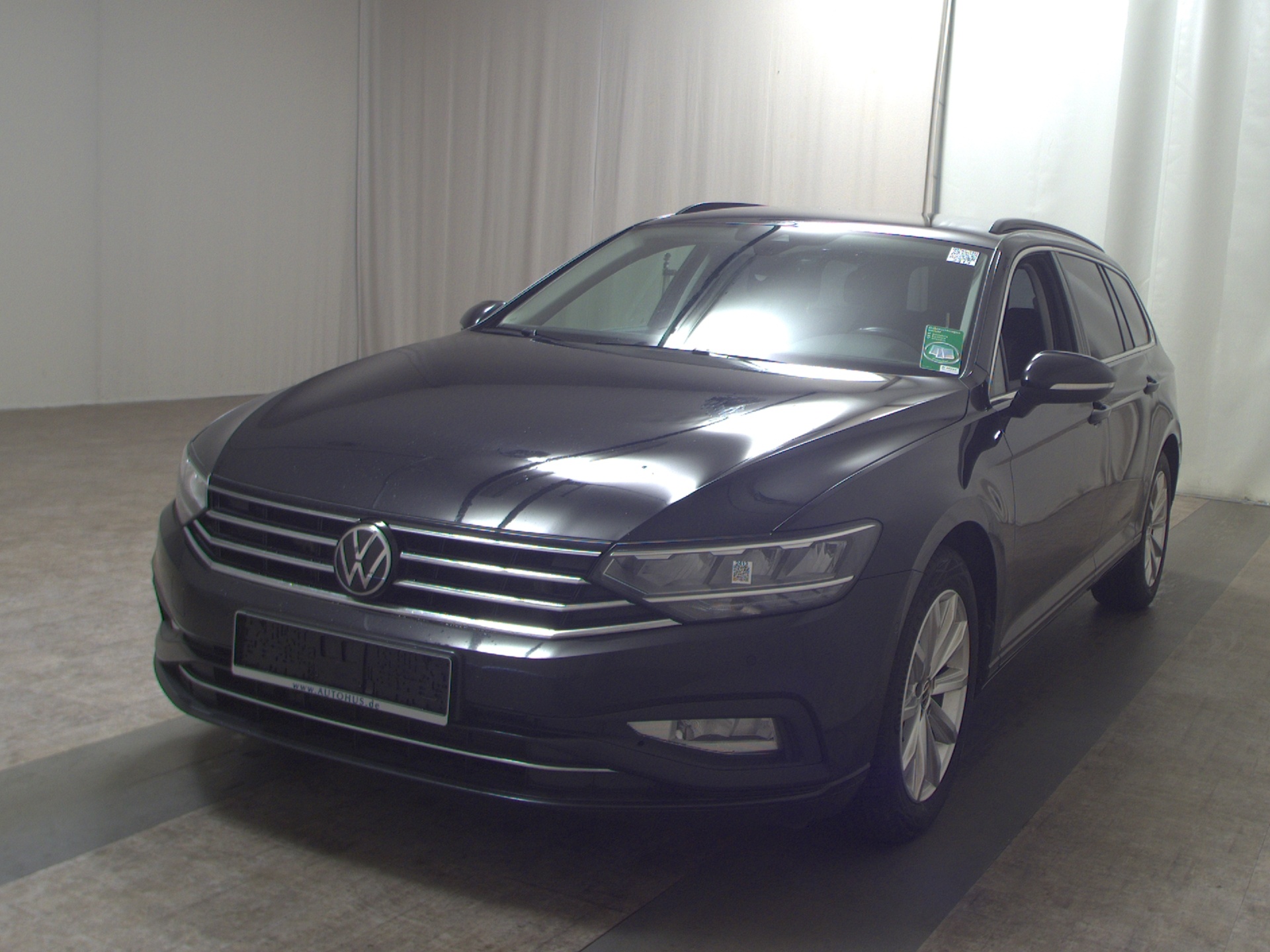 Volkswagen Passat Var. 2.0 TDI Business Navi LED RfK AHK 2