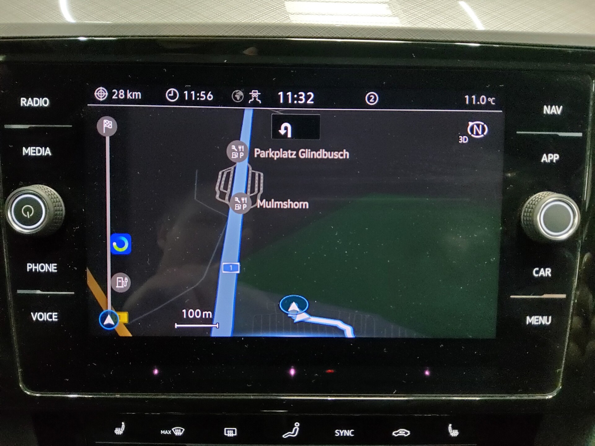 Volkswagen Passat Var. 2.0 TDI Business Navi LED RfK AHK 7