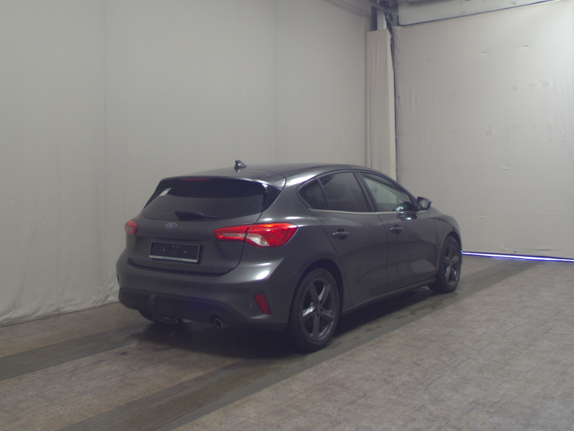 Ford Focus 1.5 EB Titanium Navi LED ACC AHK Shz PDC 4