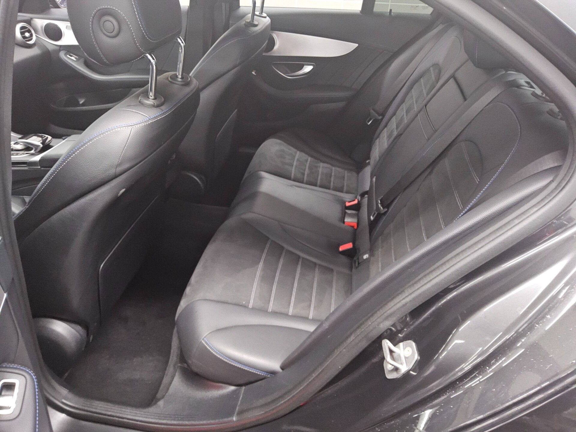 Mercedes-Benz C 220 d AMG-Line Navi LED Wides Night Distronic+ 13